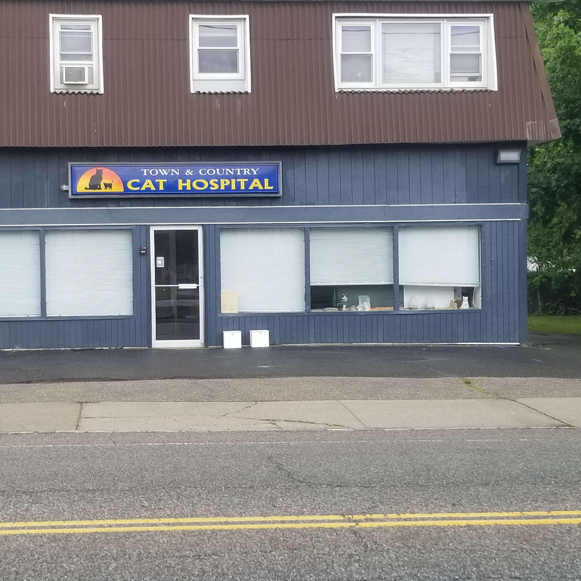 Town & Country Veterinary Cat Hospital Riverdale