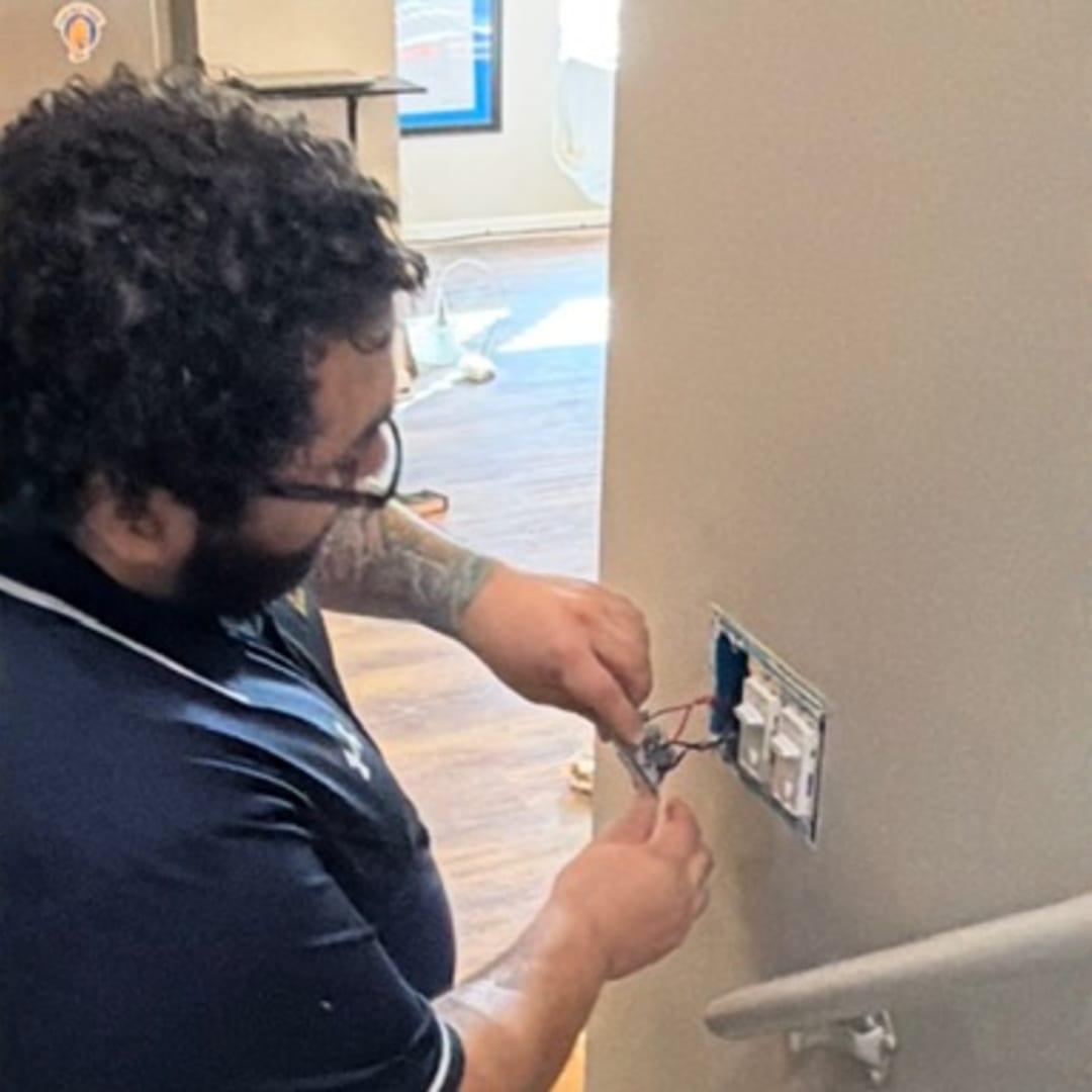 Raider Electric 2558 Plainfield Ave, Scotch Plains New Jersey 07076