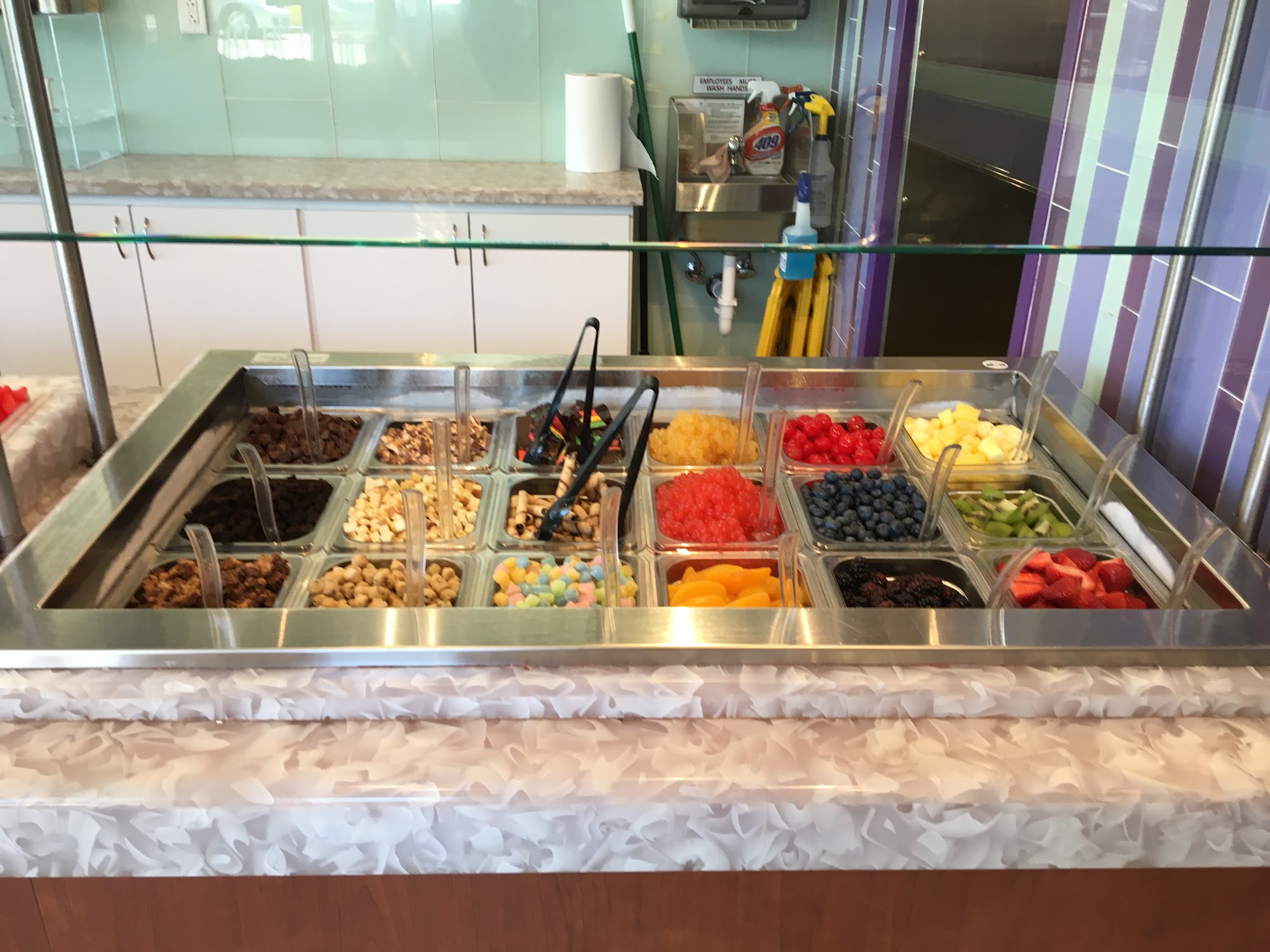 CUPS Frozen Yogurt Menu