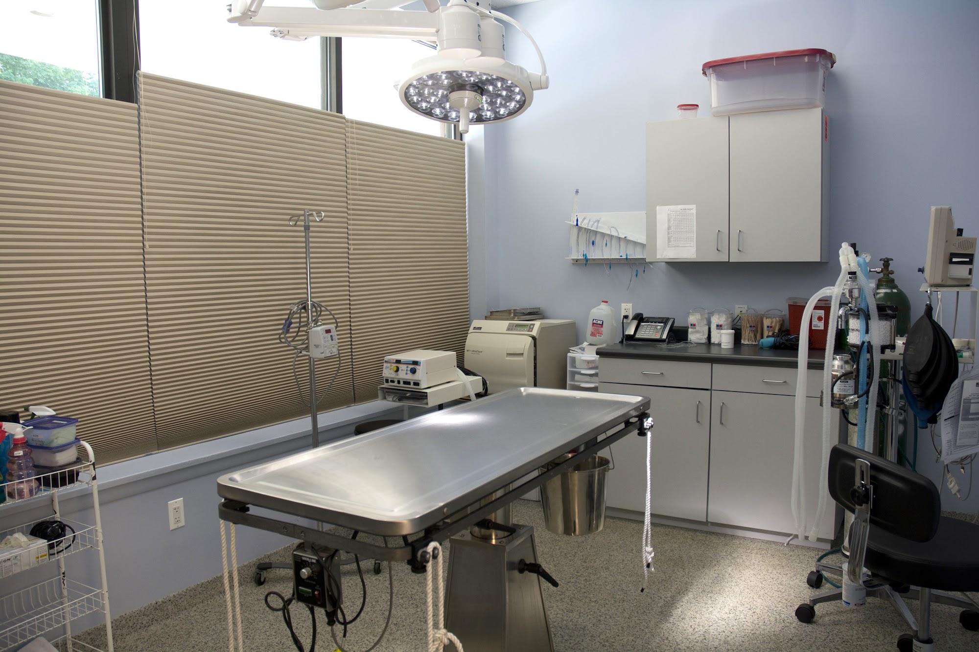 Happy Tails Veterinary Hospital Shrewsbury