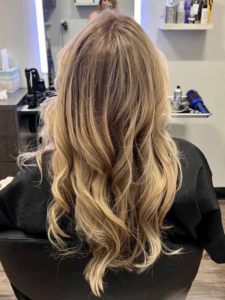 Roots by Linda Phenix salon suites, 1235 W Chestnut St, Union New Jersey 07083