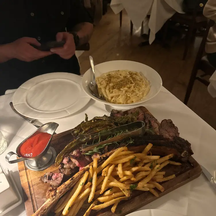 Photo credit: opentable