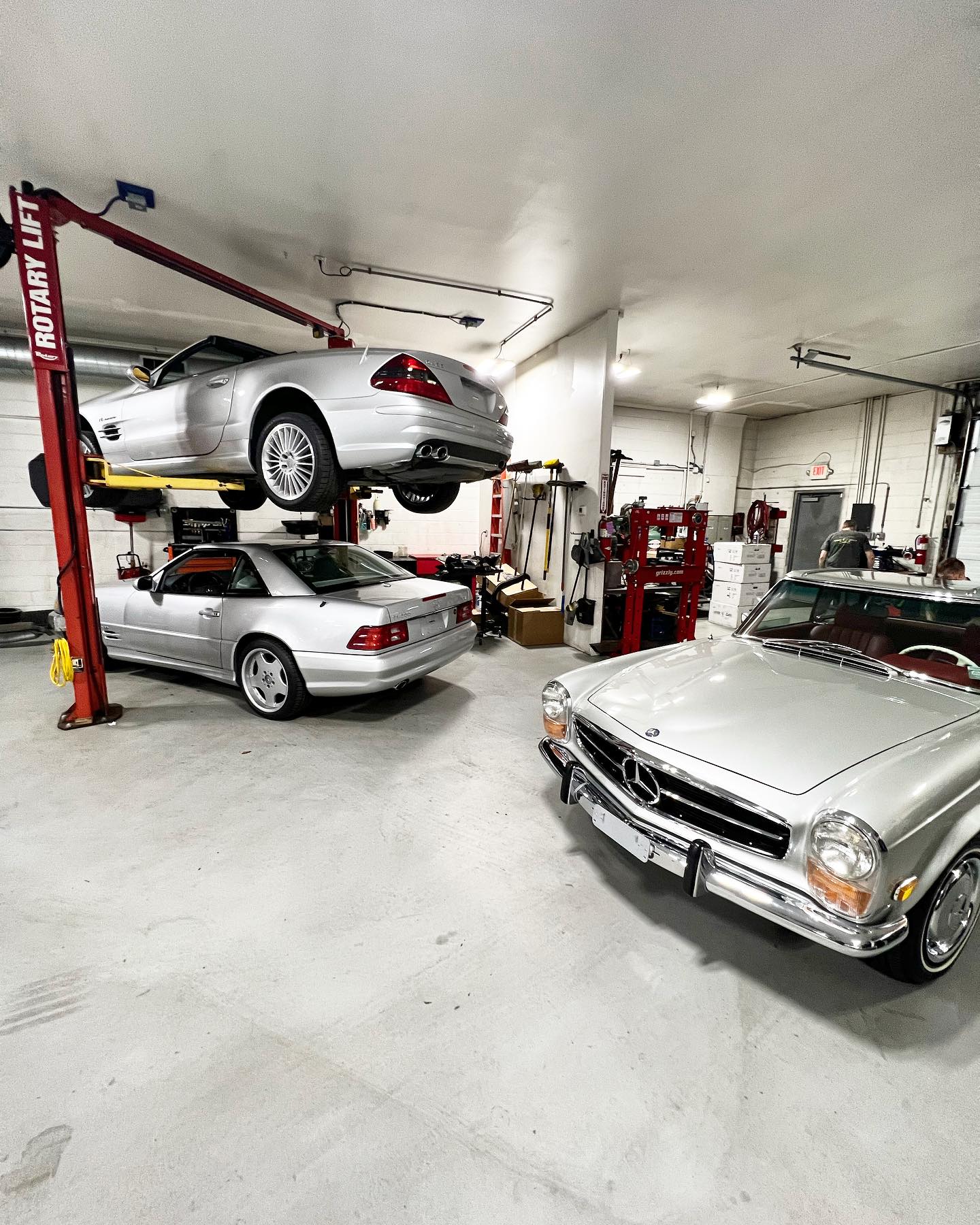 Mayers Automotive Inc 770 NJ-73, West Berlin New Jersey 08091