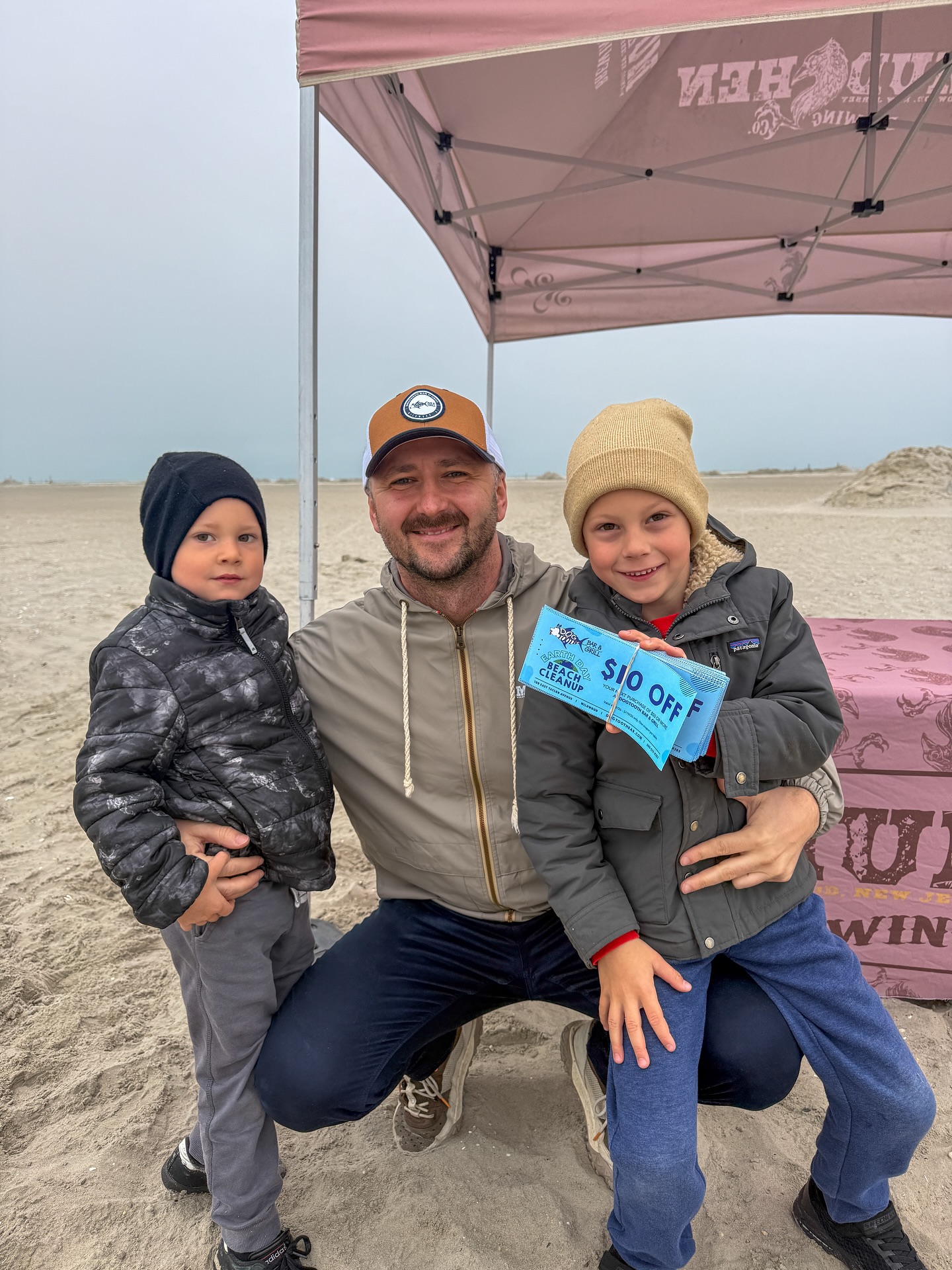 Dogtooth Bar & Grill Wildwood