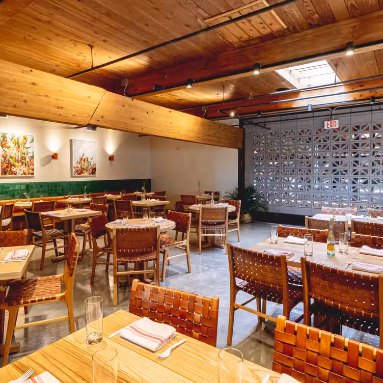 Photo credit: opentable