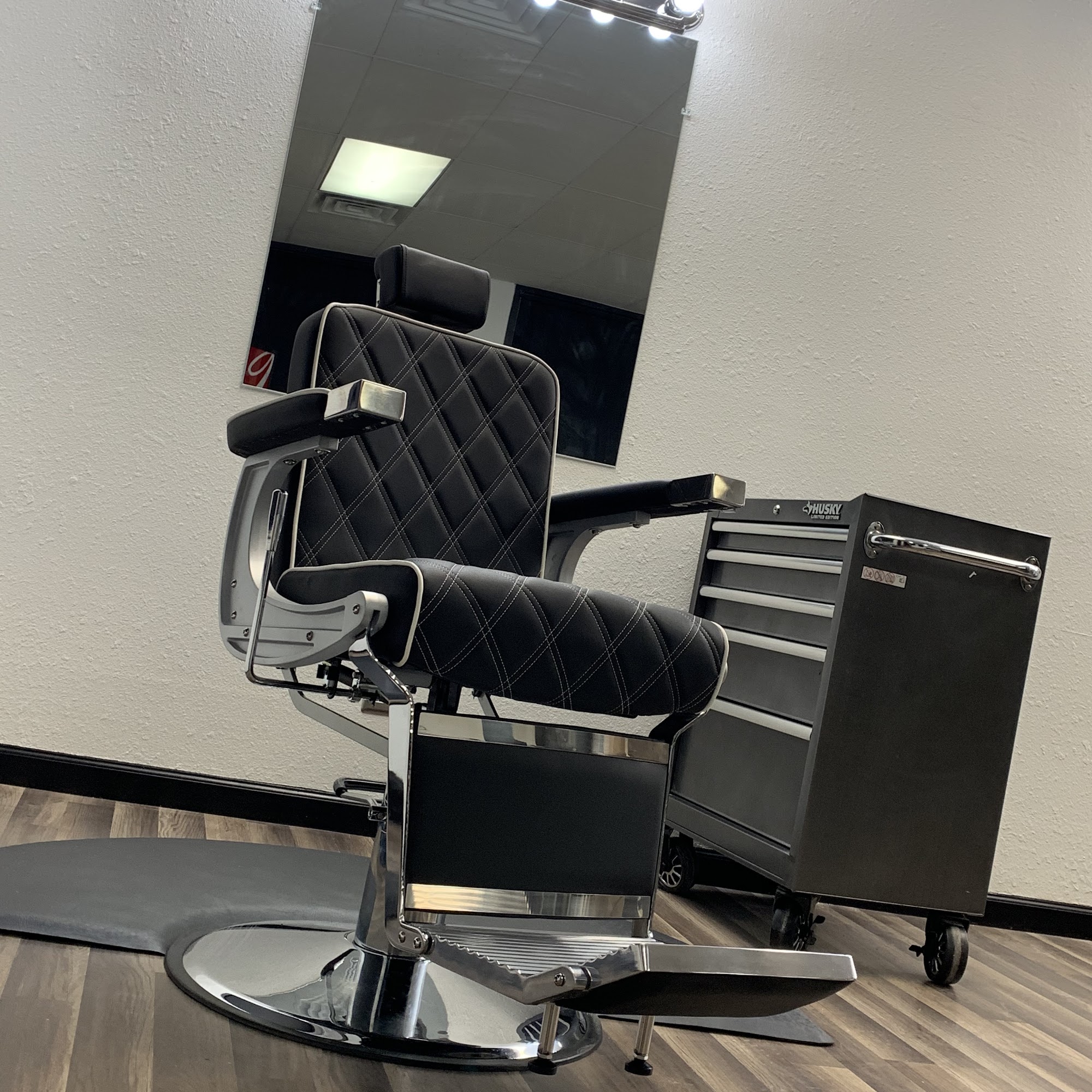 Exquisite Barber Parlor 4717 Menaul Blvd NE suite b, Albuquerque New Mexico 87110