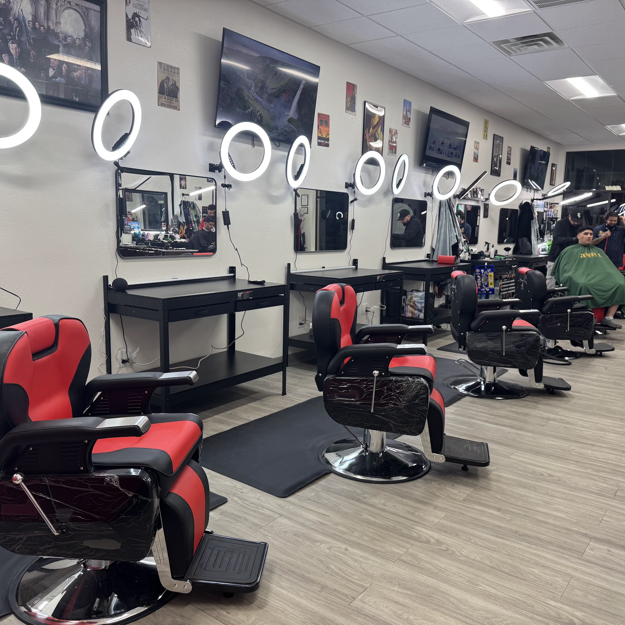 Albuquerque Barber Lounge 2433 Wyoming Blvd NE, Albuquerque New Mexico 87112