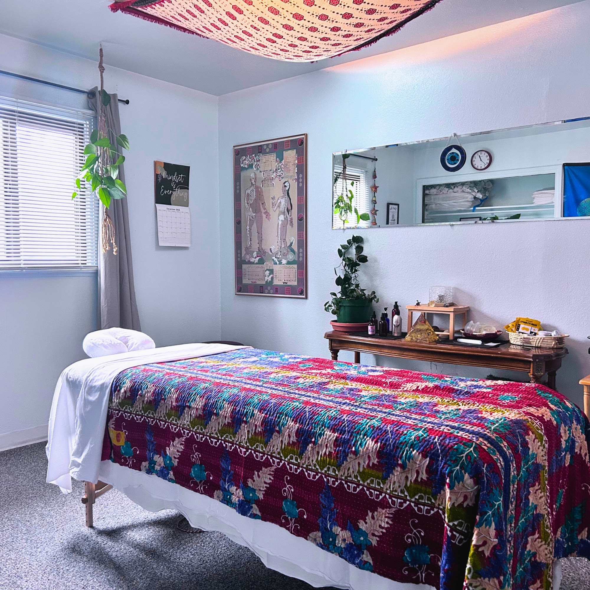 5D Remedies Therapeutic Massage 921 Valencia Dr NE, Albuquerque New Mexico 87108