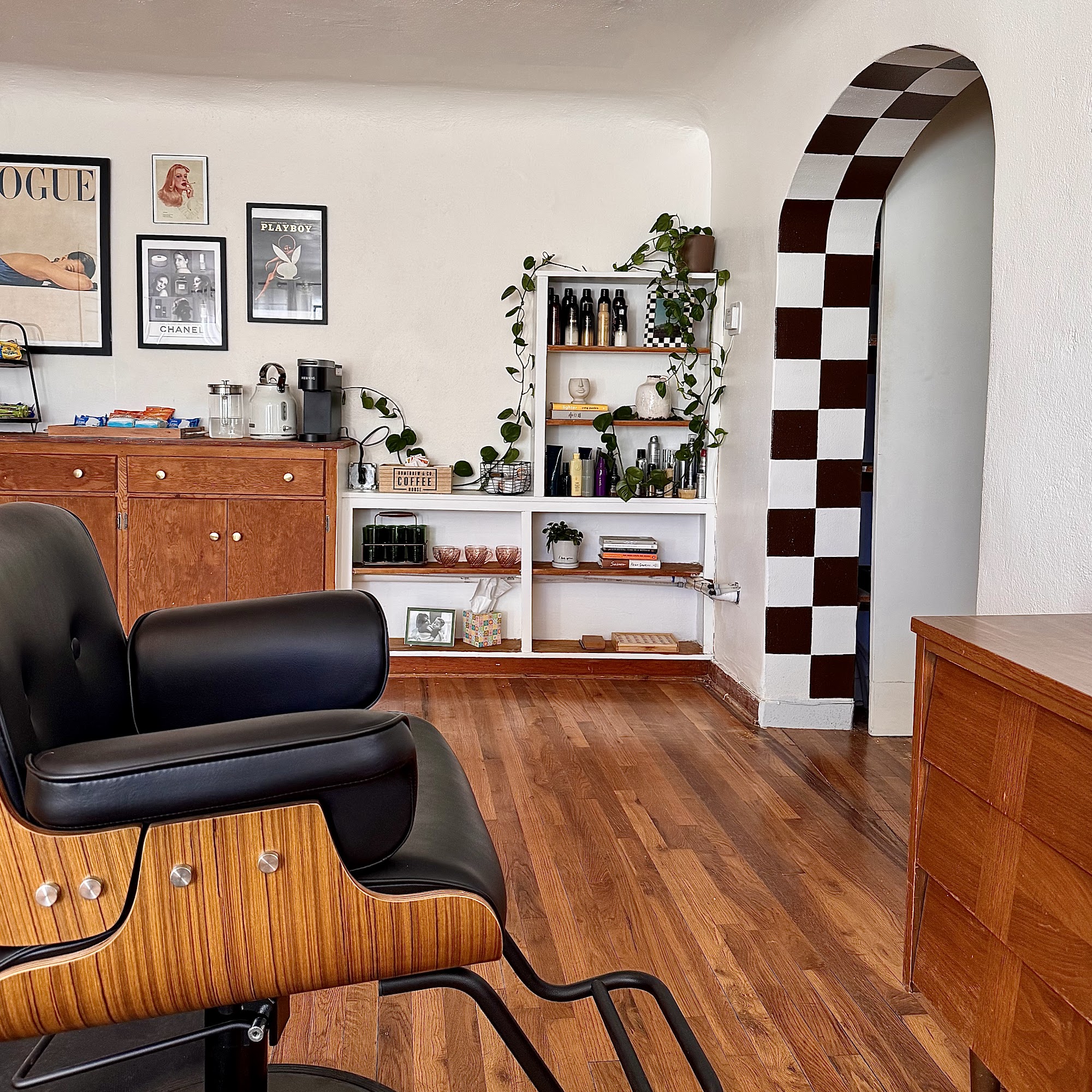 Afternoon Beauty Shop 3846 Rio Grande Blvd NW Suite A, Albuquerque New Mexico 87107