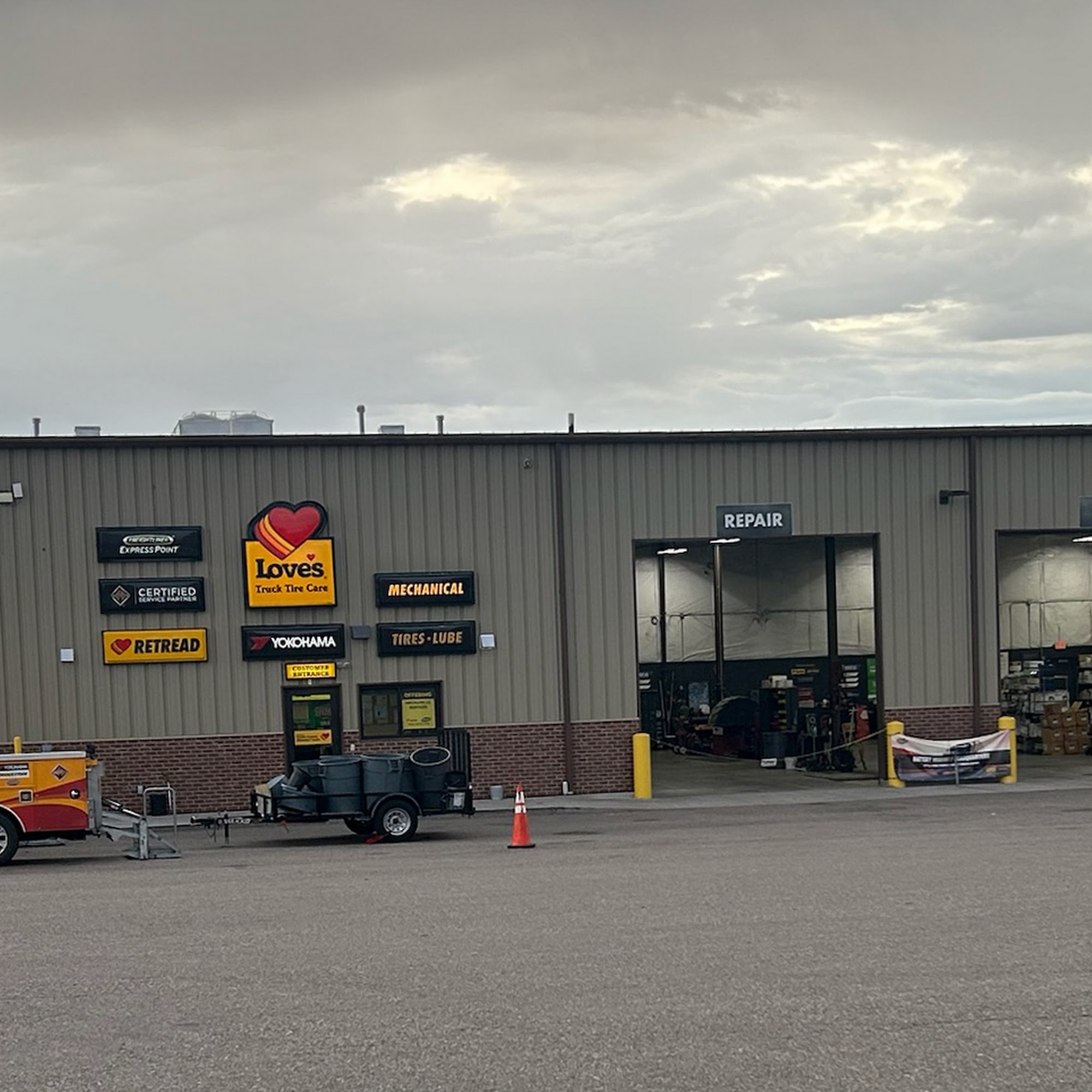 Love's Truck Care Belen