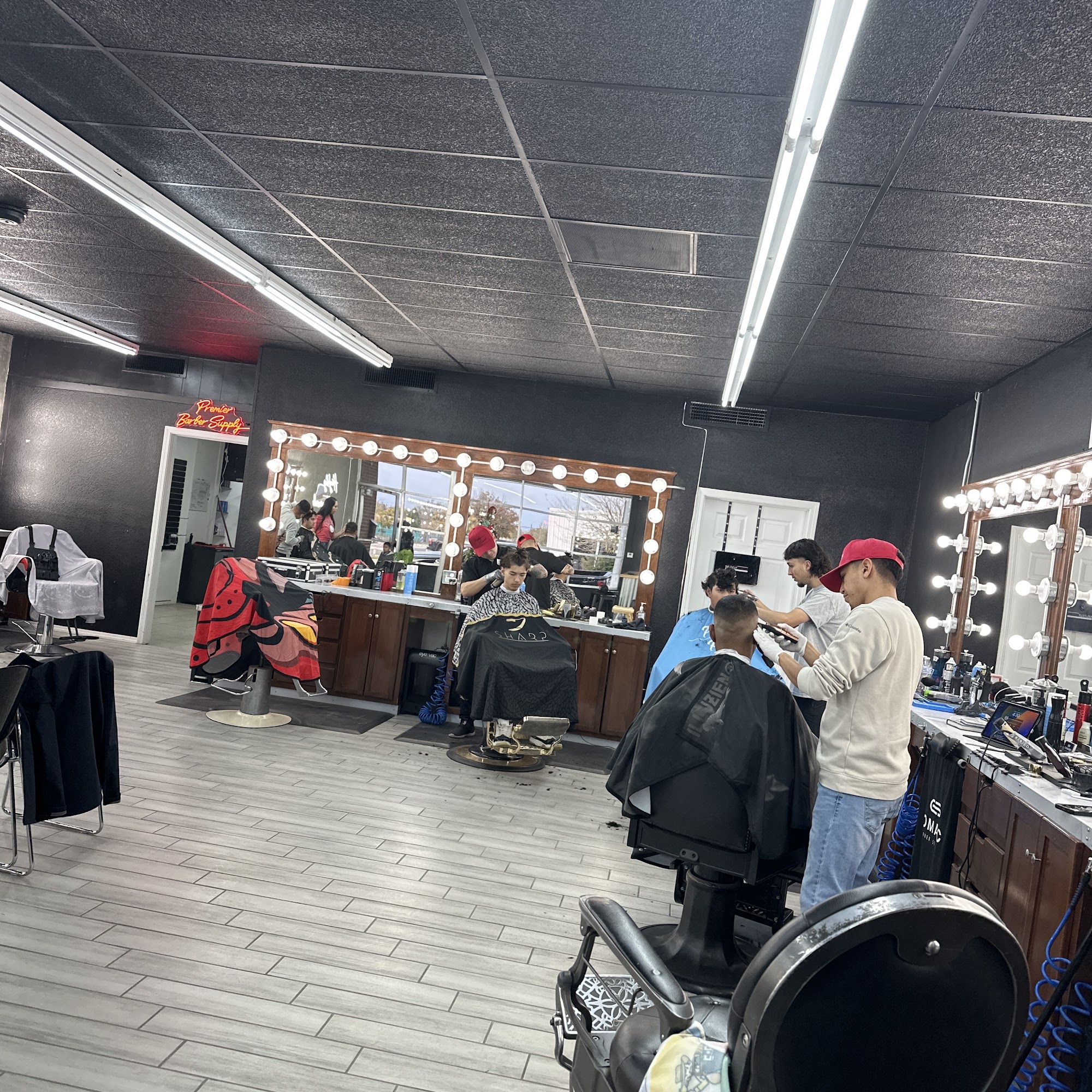 Comarc Barber Studio