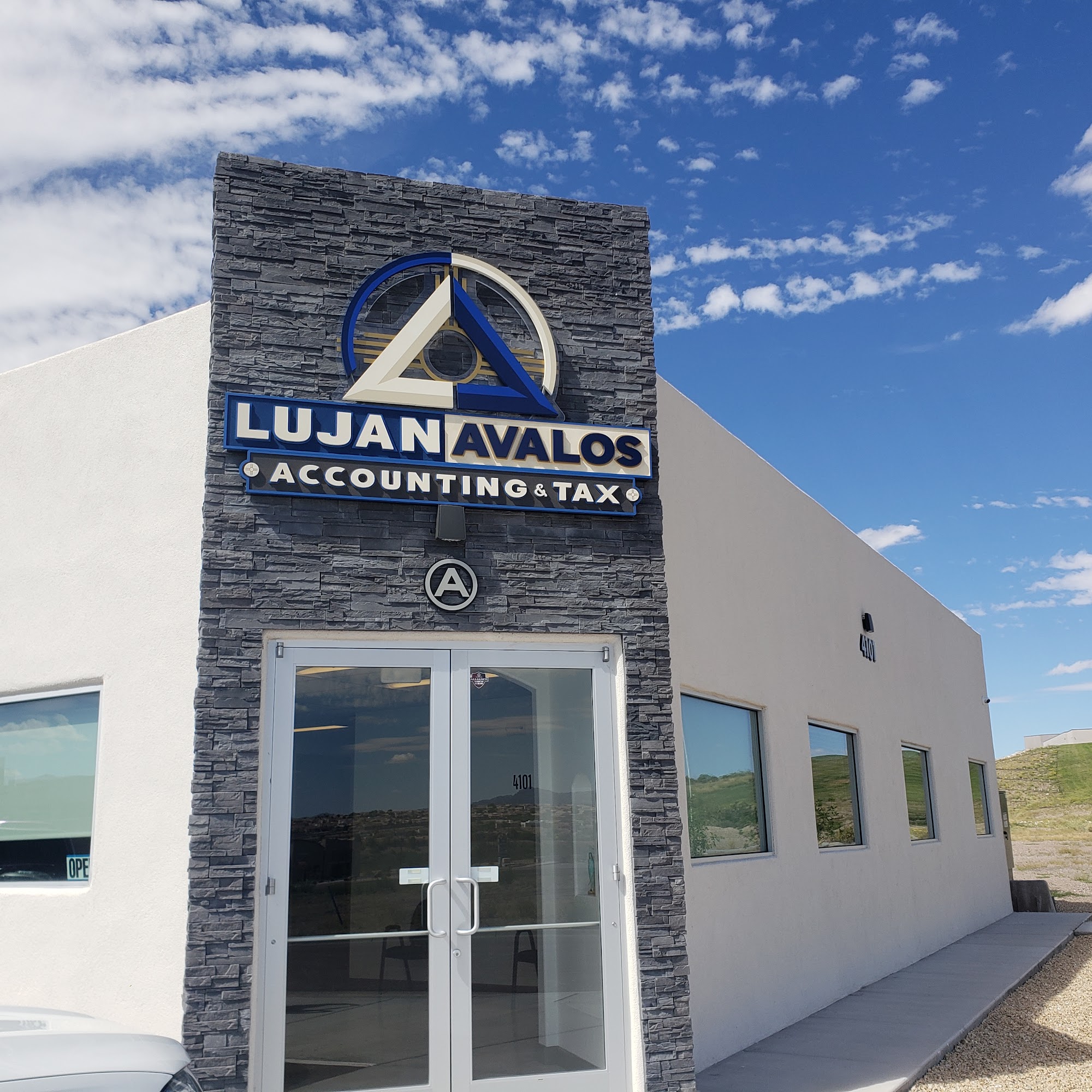 Lujan & Avalos Accounting