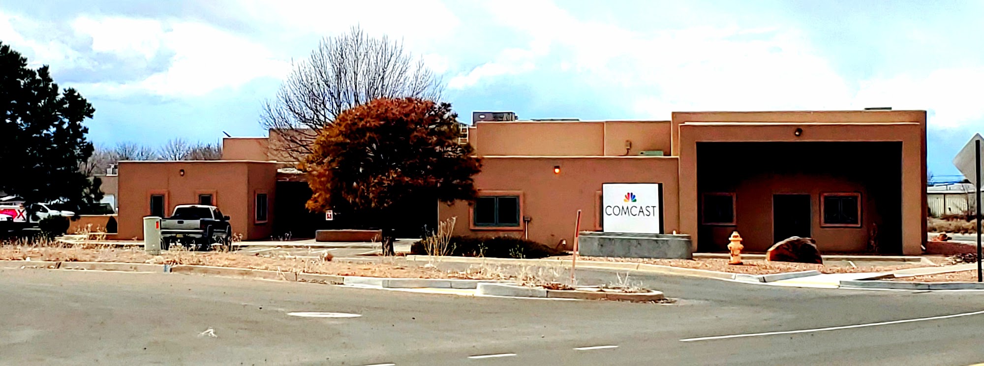 XFINITY STORE BY COMCAST 3517 Zafarano Dr Suite 4, Santa Fe NM