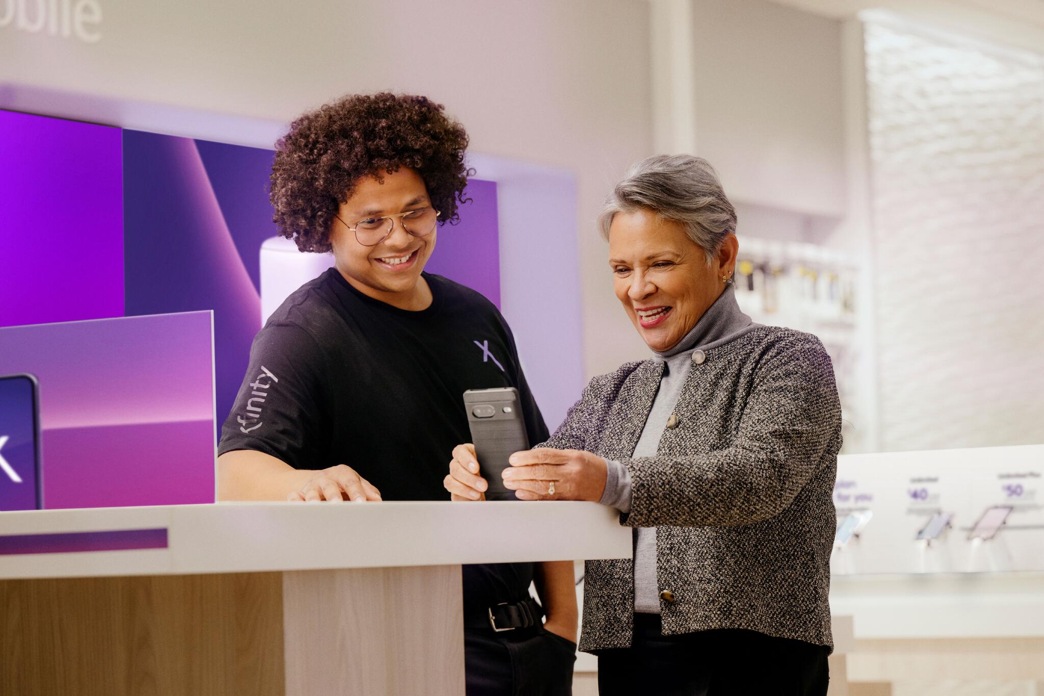 XFINITY STORE BY COMCAST 3517 Zafarano Dr Suite 4, Santa Fe NM