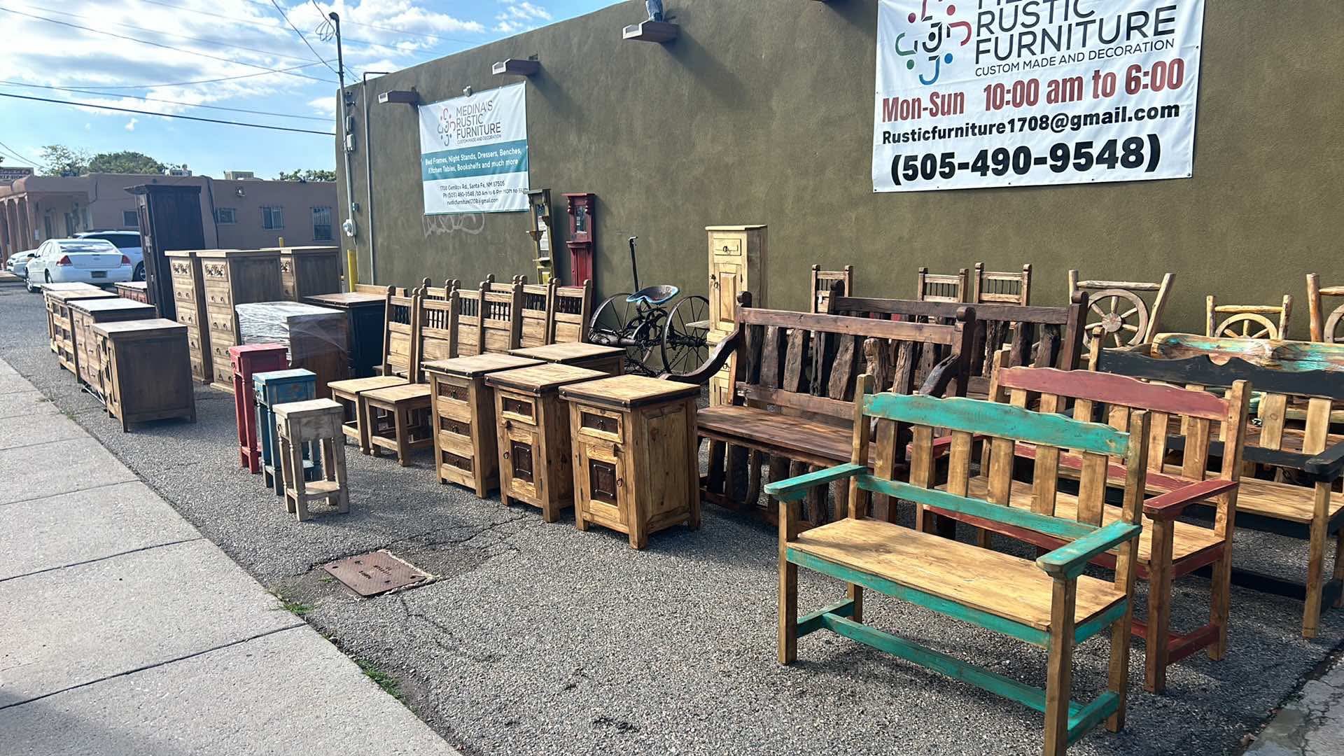Medina’s Rustic Furniture Santa Fe