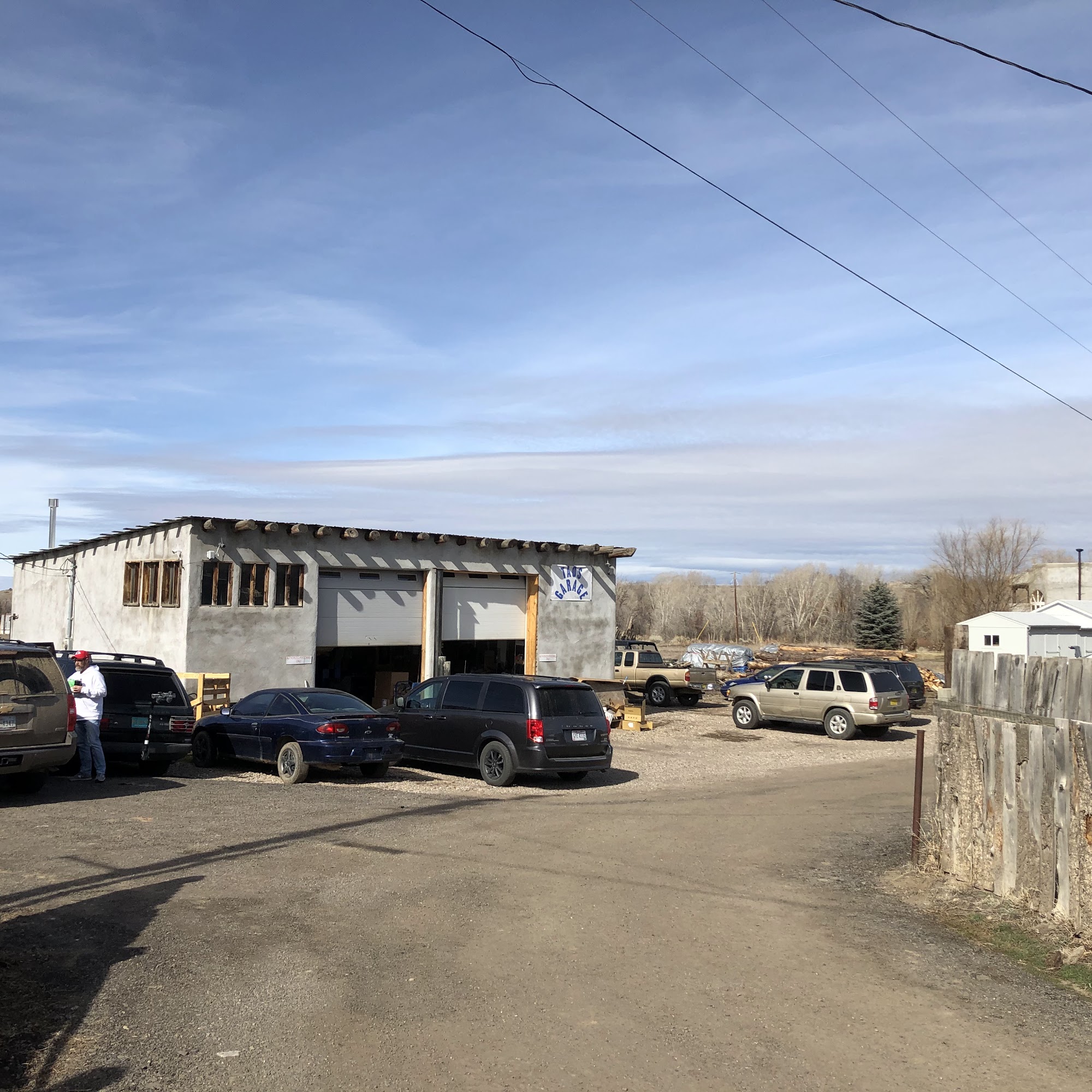 Taos Garage 630 Callejon Rd, Taos, NM 87571