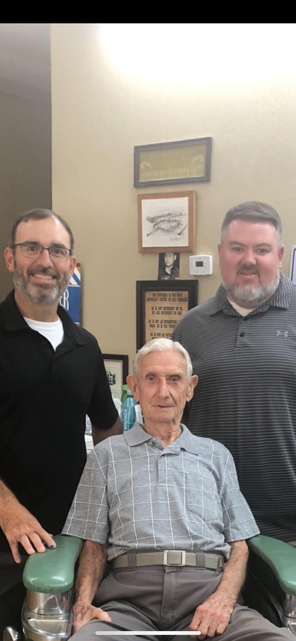 Deluxe Barber & Hairstyling