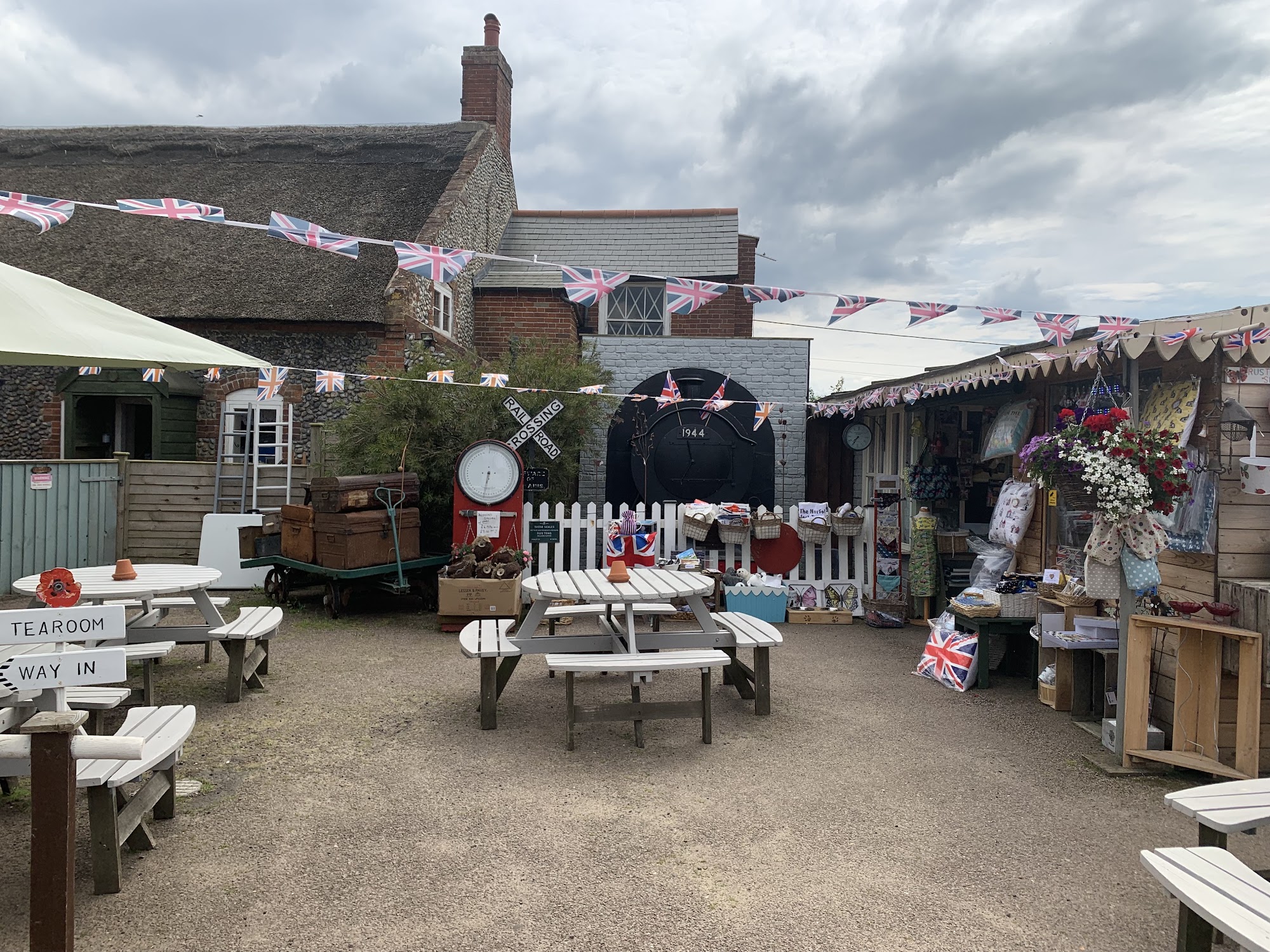 Poppylands 1940s Tearoom Waxham Rd, Great Yarmouth