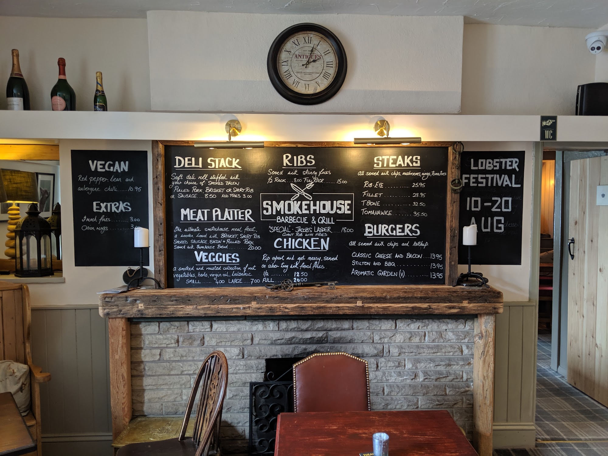 The Crown Hawes