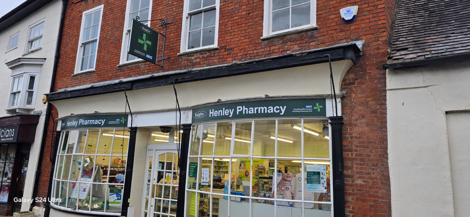 Knights Eston Pharmacy + Vaccination Centre