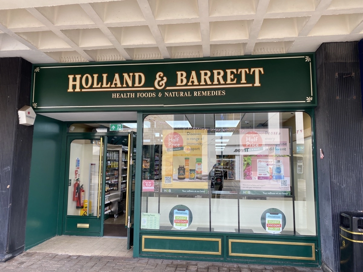 Holland & Barrett - Corby