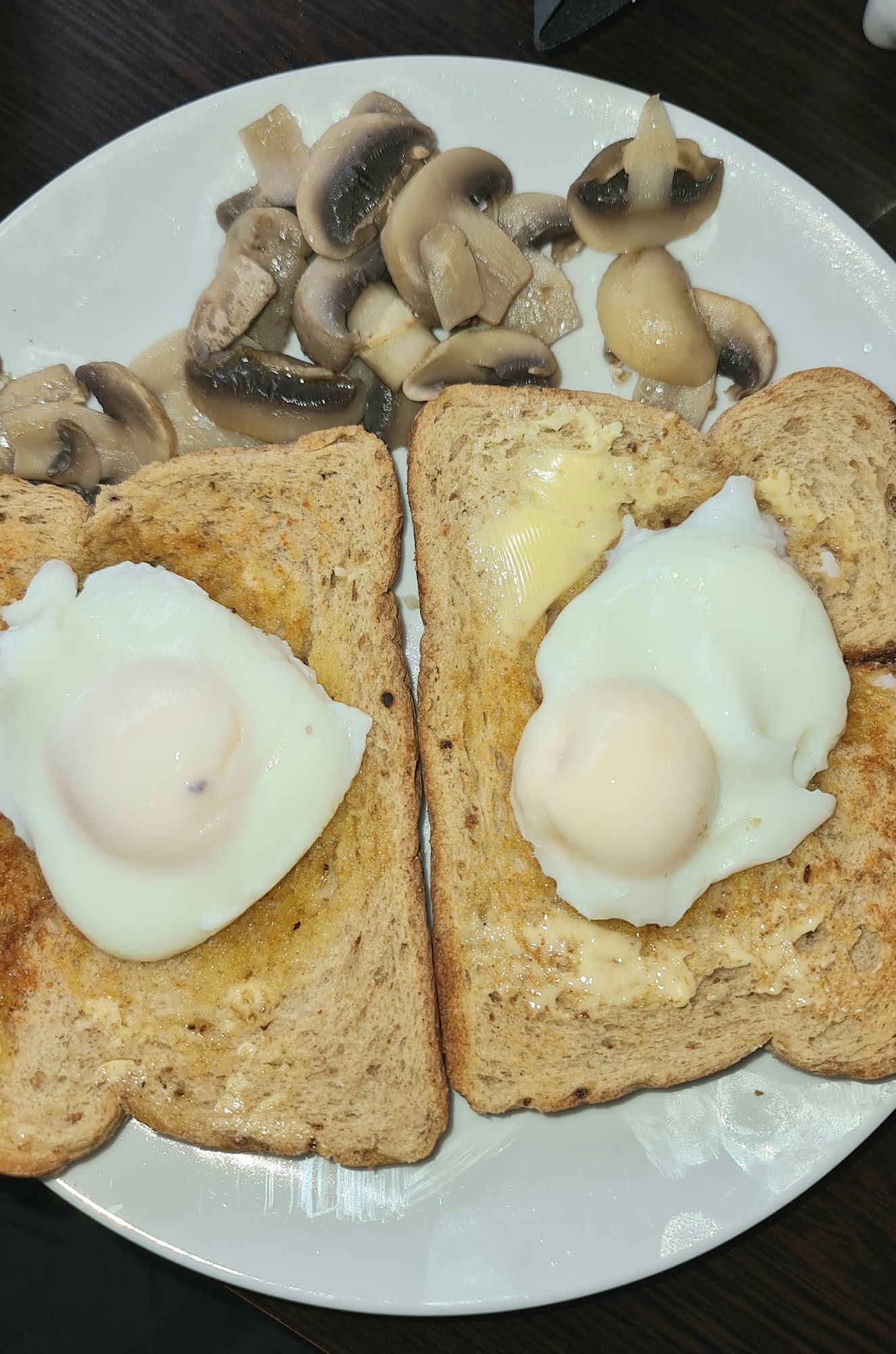 The Greedy Piglet 4 North St, Oundle, Peterborough