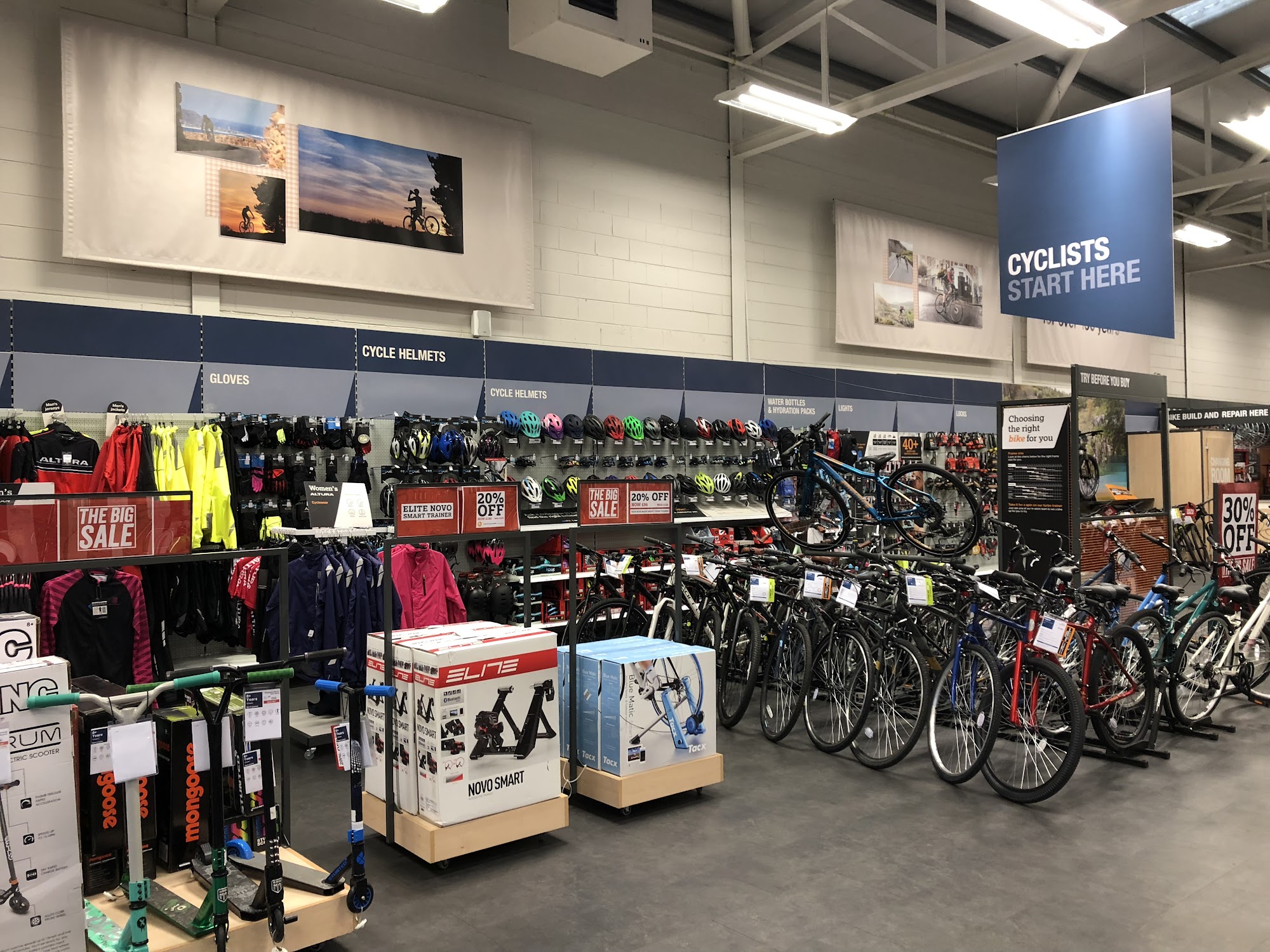 Halfords - Connswater