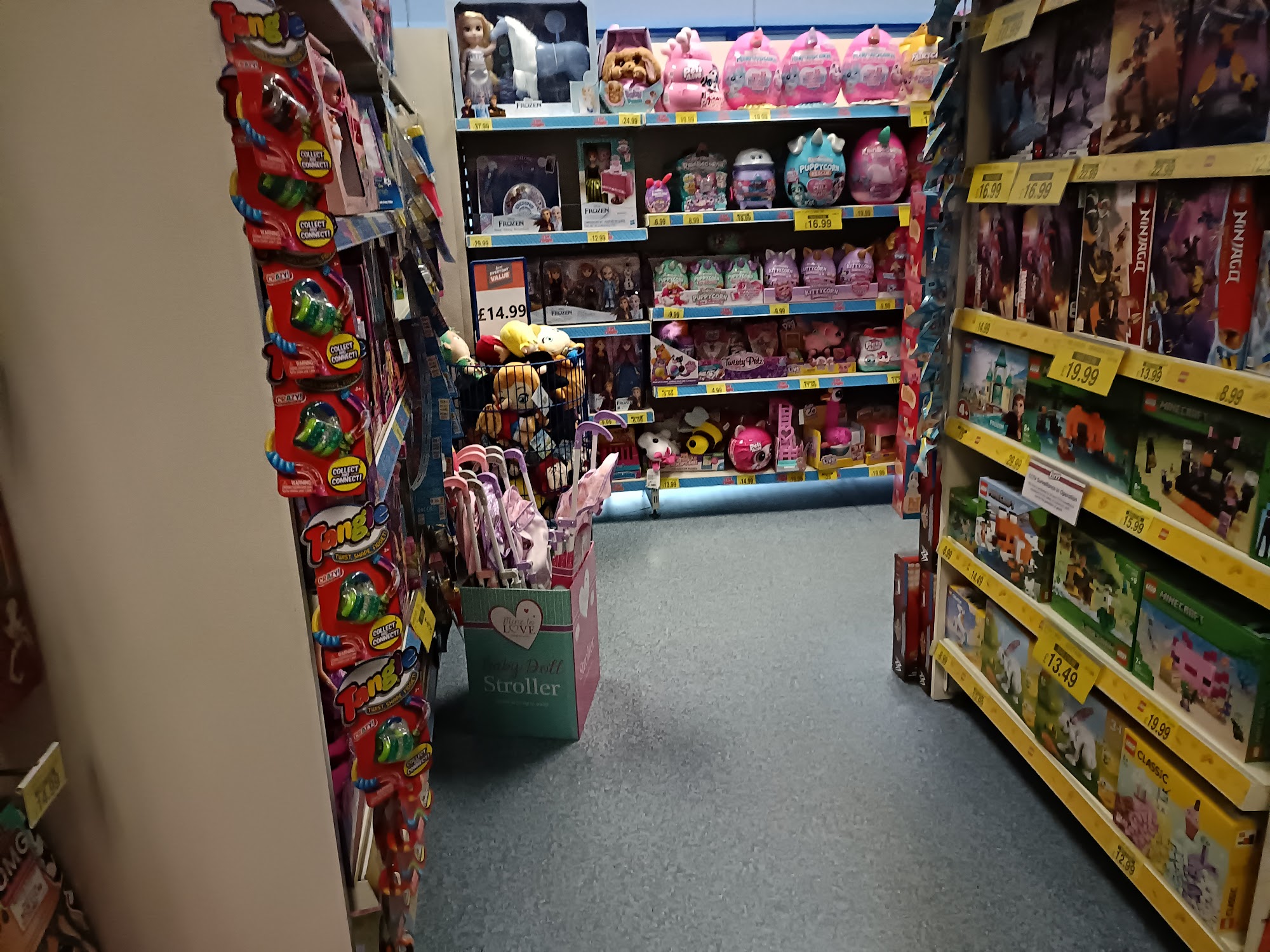B&M Store