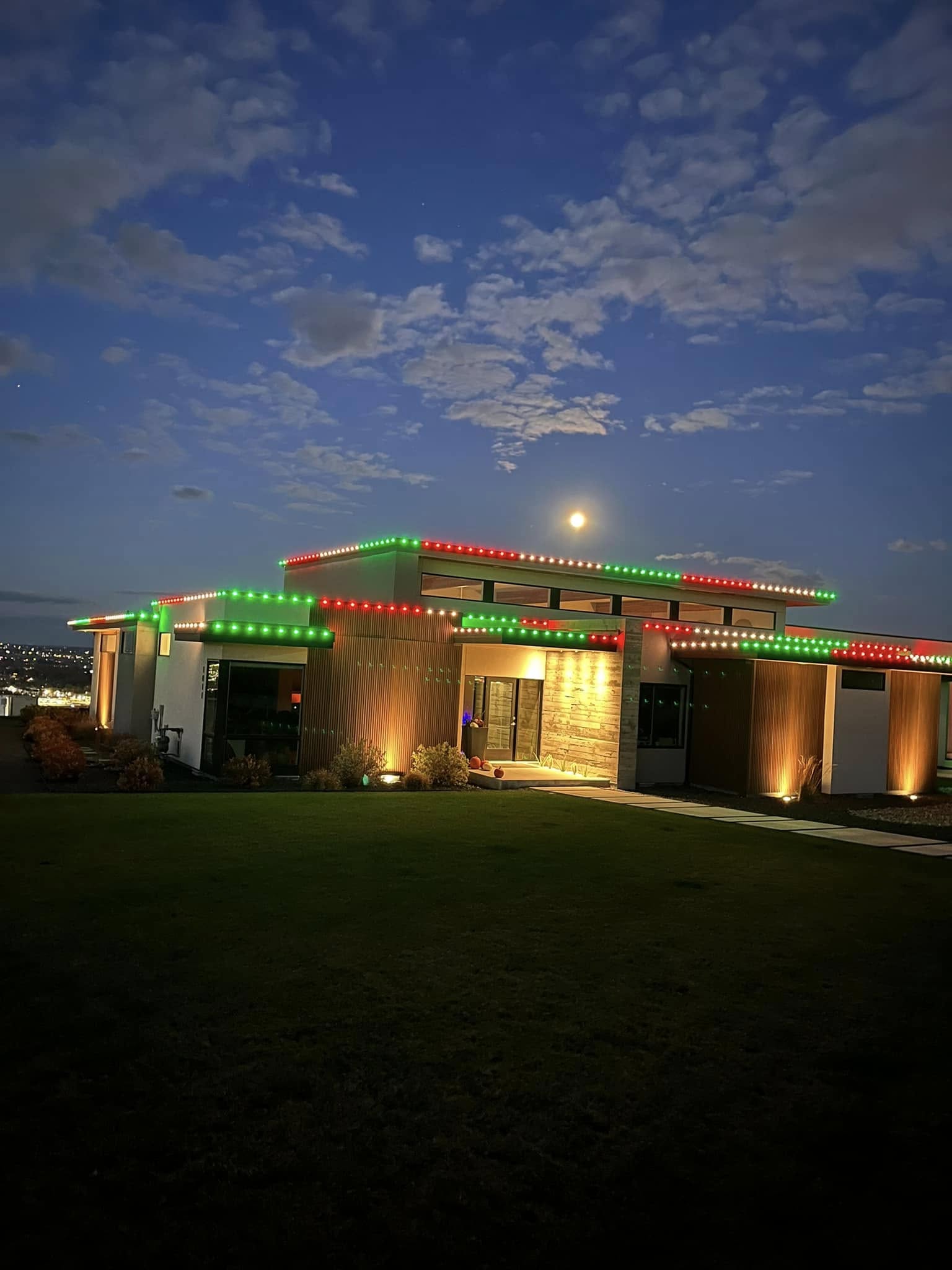 Sparkling Window Cleaning 1 MacIntosh St, Berwick Nova Scotia B0P 1E0