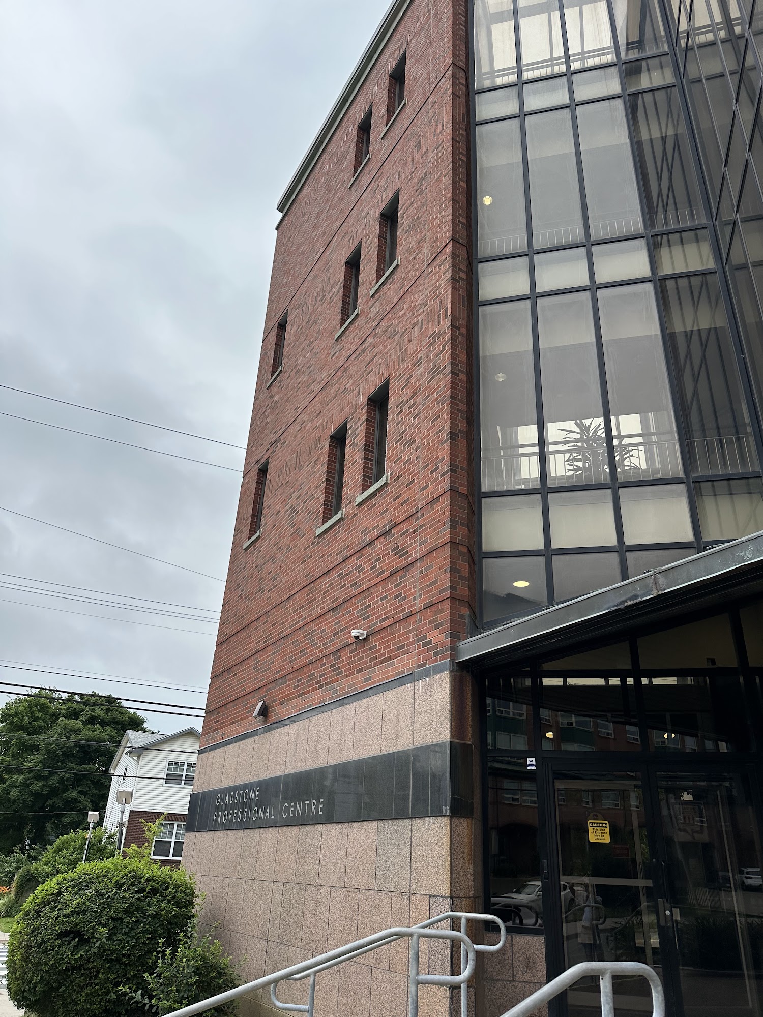 Retson R J Dr - Podiatrist