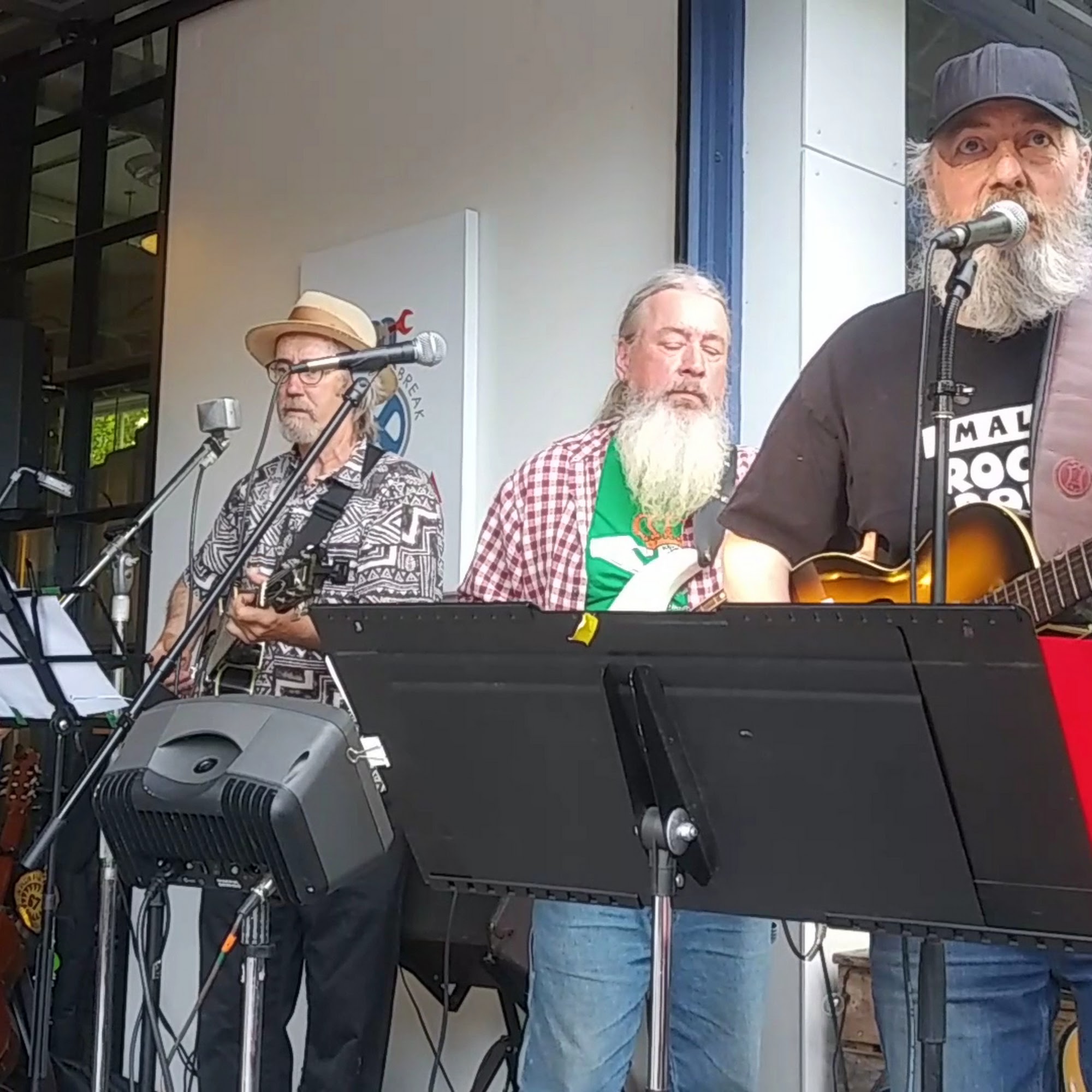 Saltbox Brewery Mahone Bay