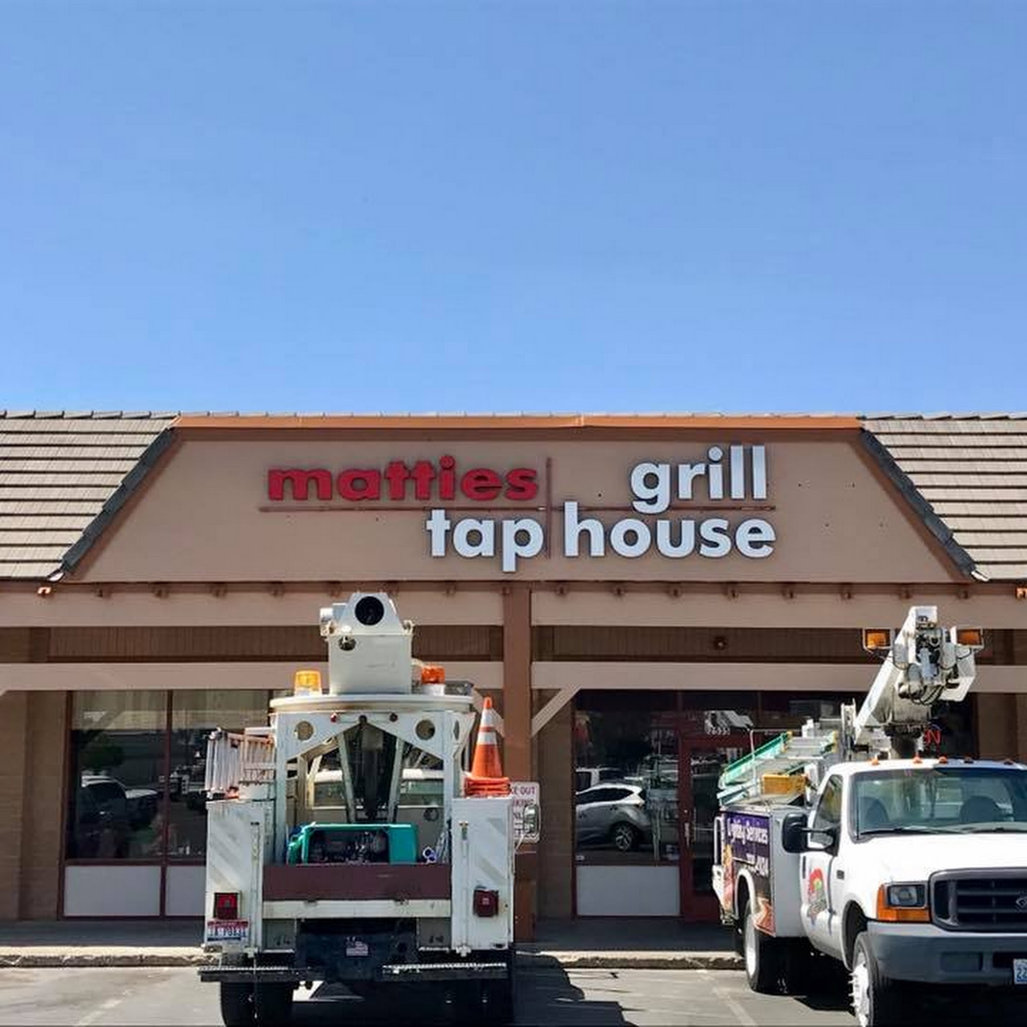matties taphouse and grill Elko