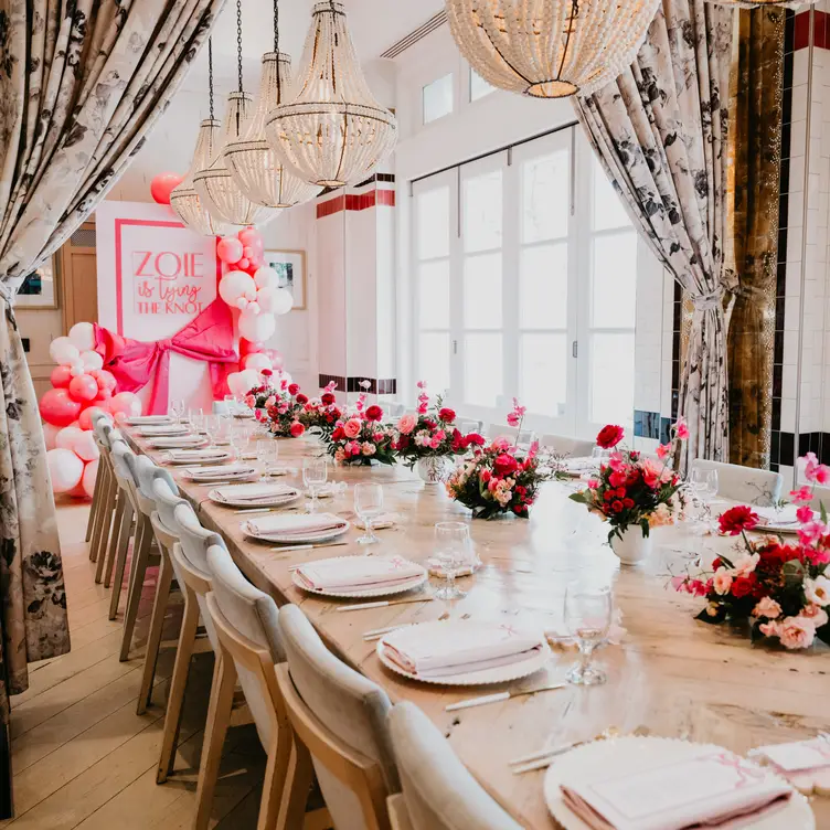 Photo credit: opentable