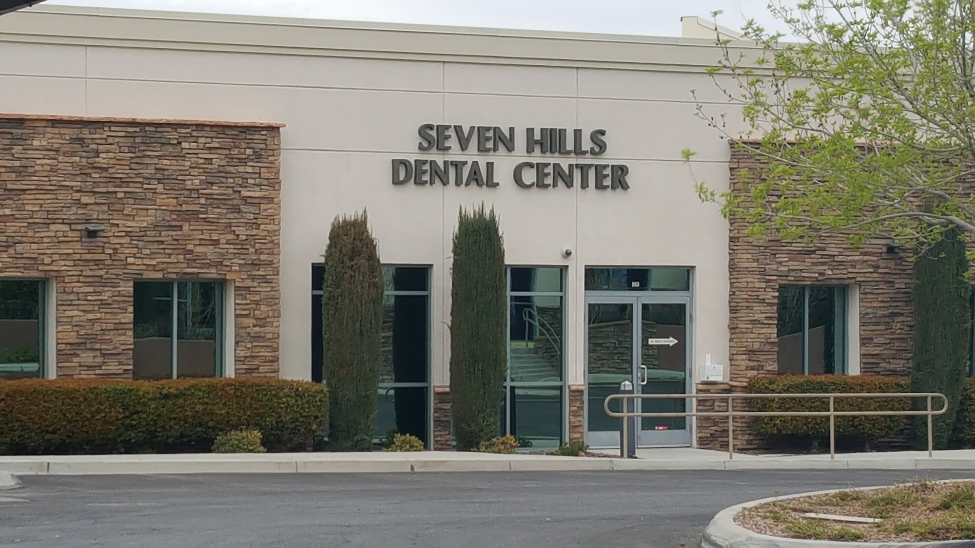 Seven Hills Dental Center 860 Seven Hills Dr, Henderson, NV 89052