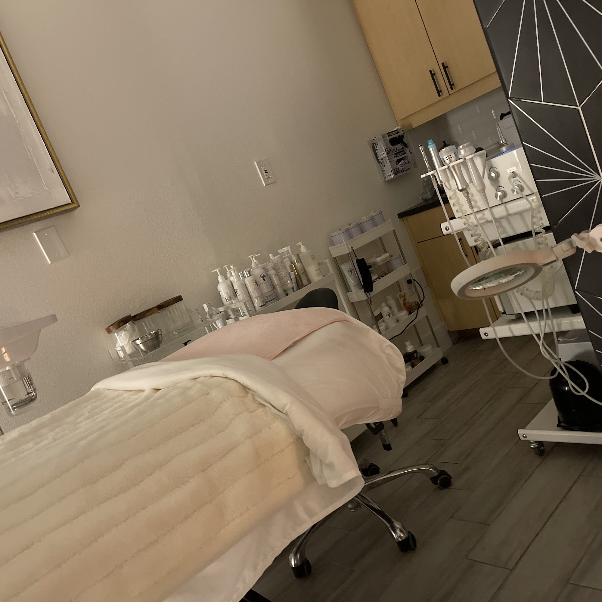 Vander Rich Aesthetics 66 N Pecos Rd Suite A, Henderson Nevada 89074