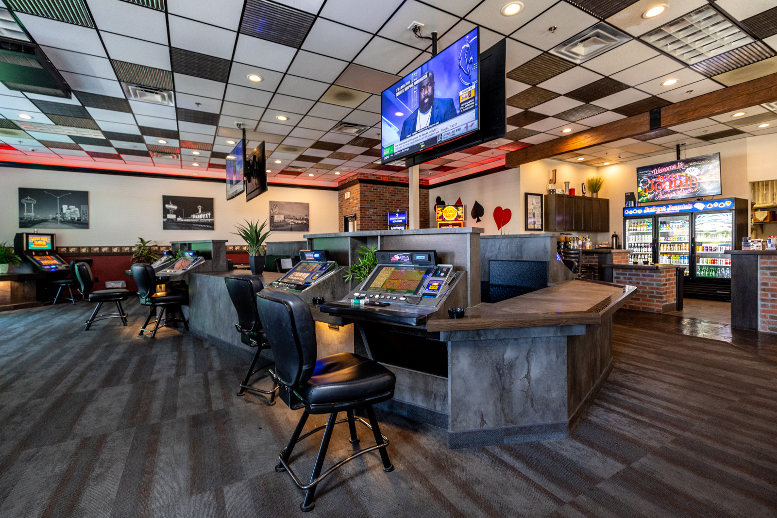 Jackpot Joanie’s Menu