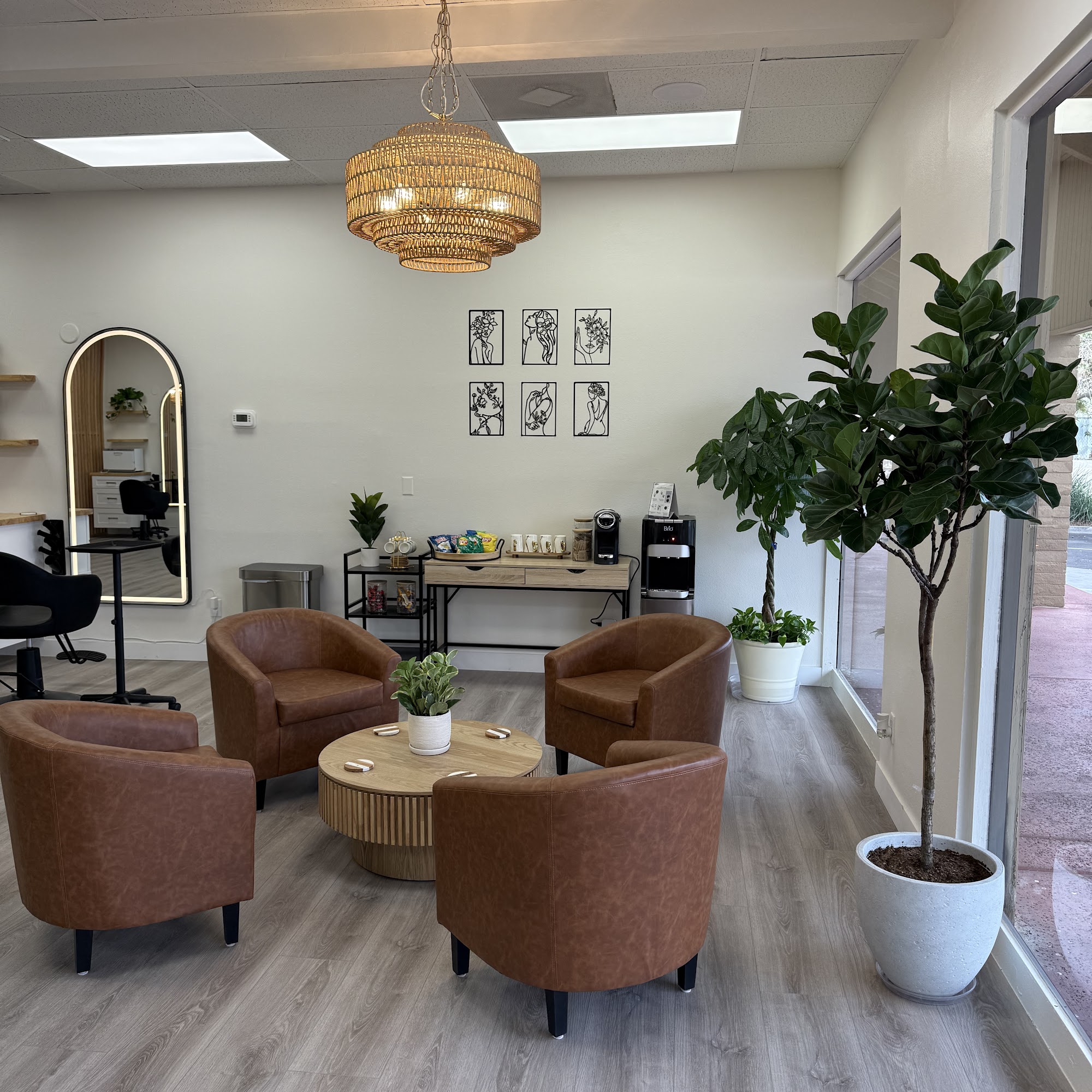 KATCH SALON