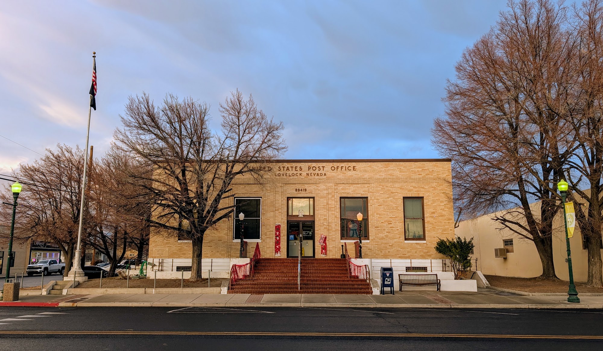 United States Postal Service Lovelock