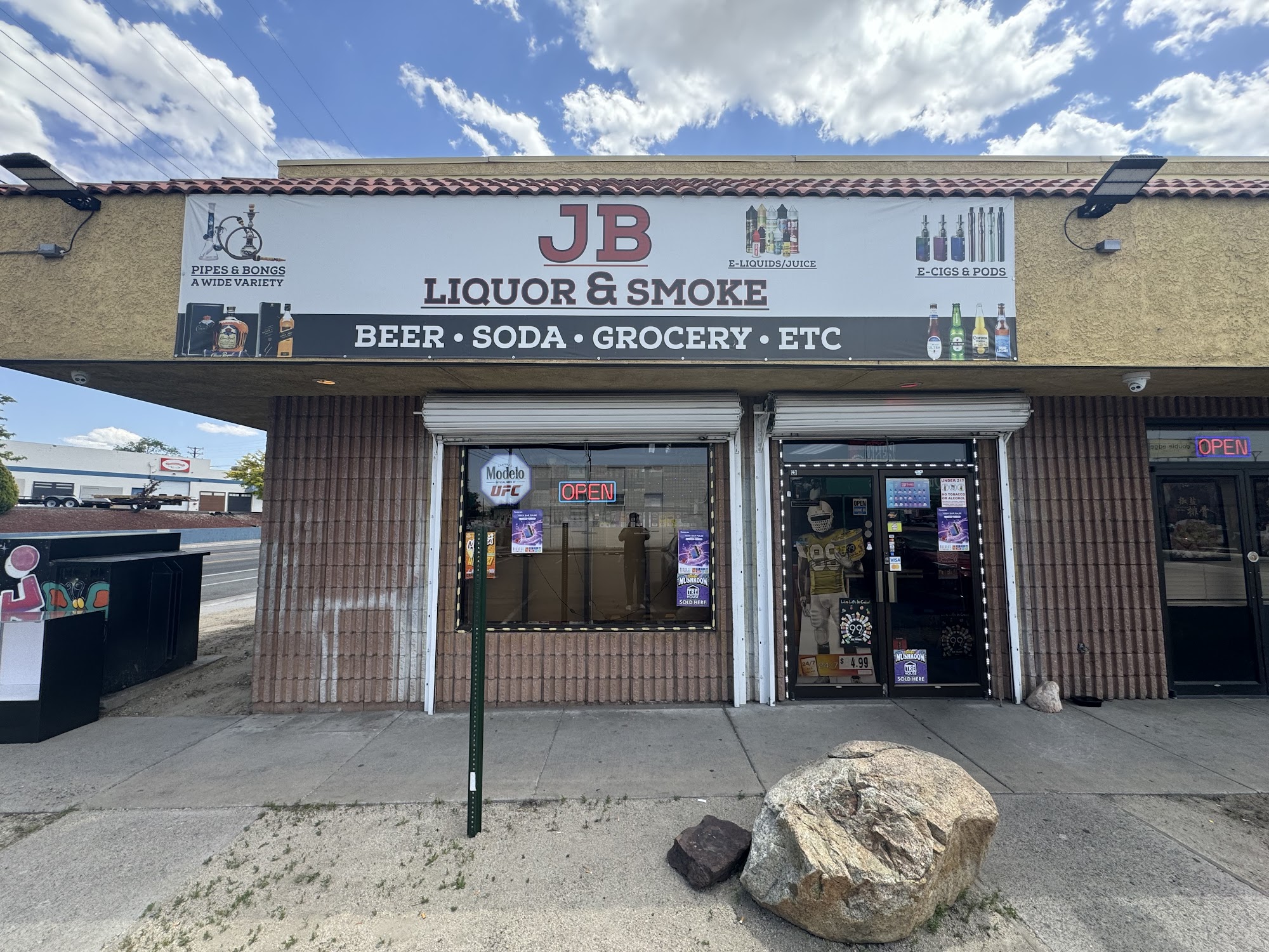 JB Liquor & Smoke Reno