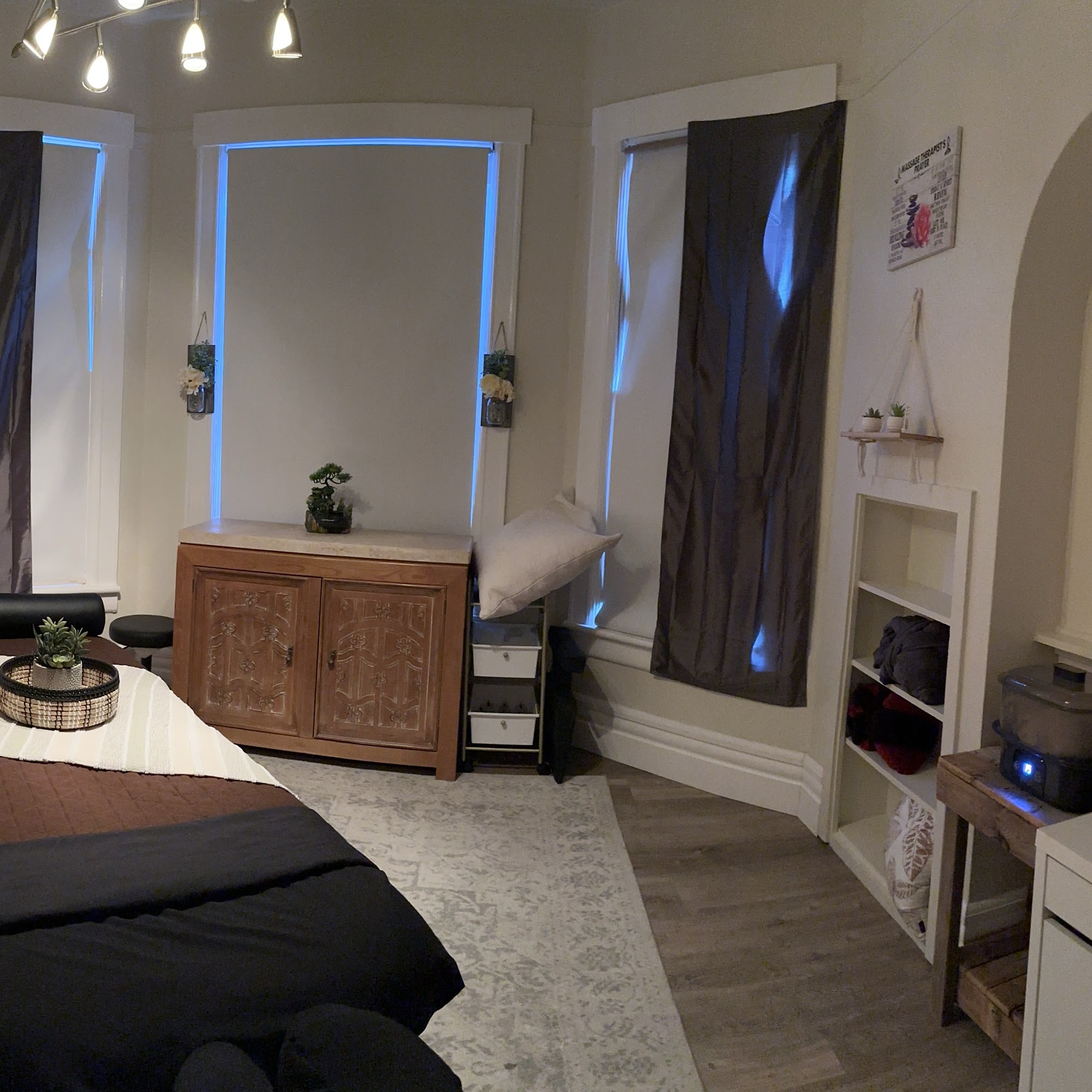 Holistic Body and Mind Massage 712 S Center St, Reno Nevada 89501