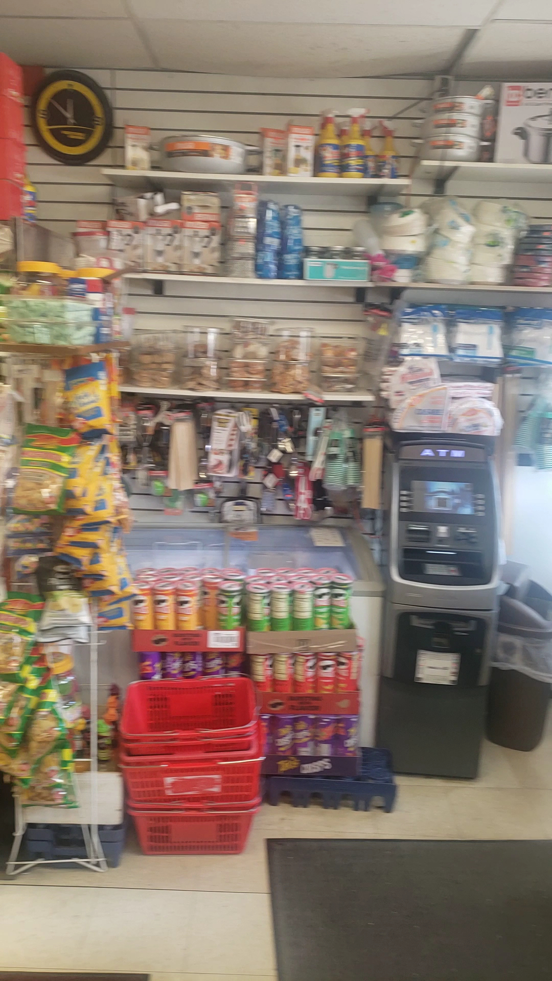 El Pilon Market Menu