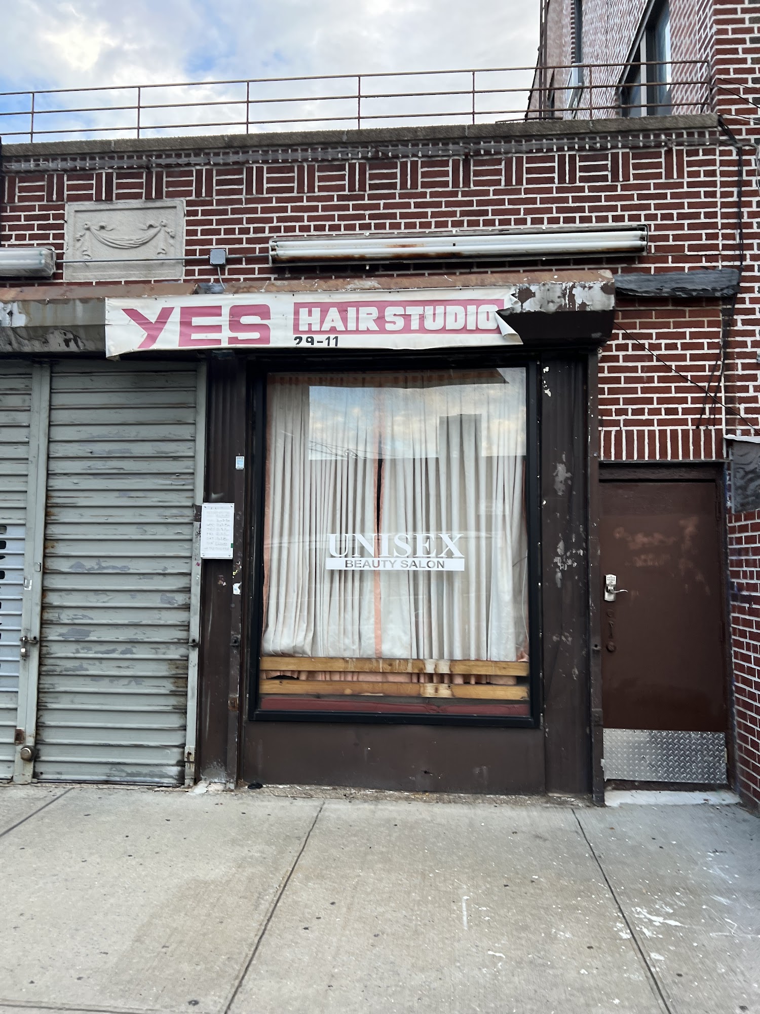 Yes Hair Studio 29-25 35th Ave, Astoria New York 11106