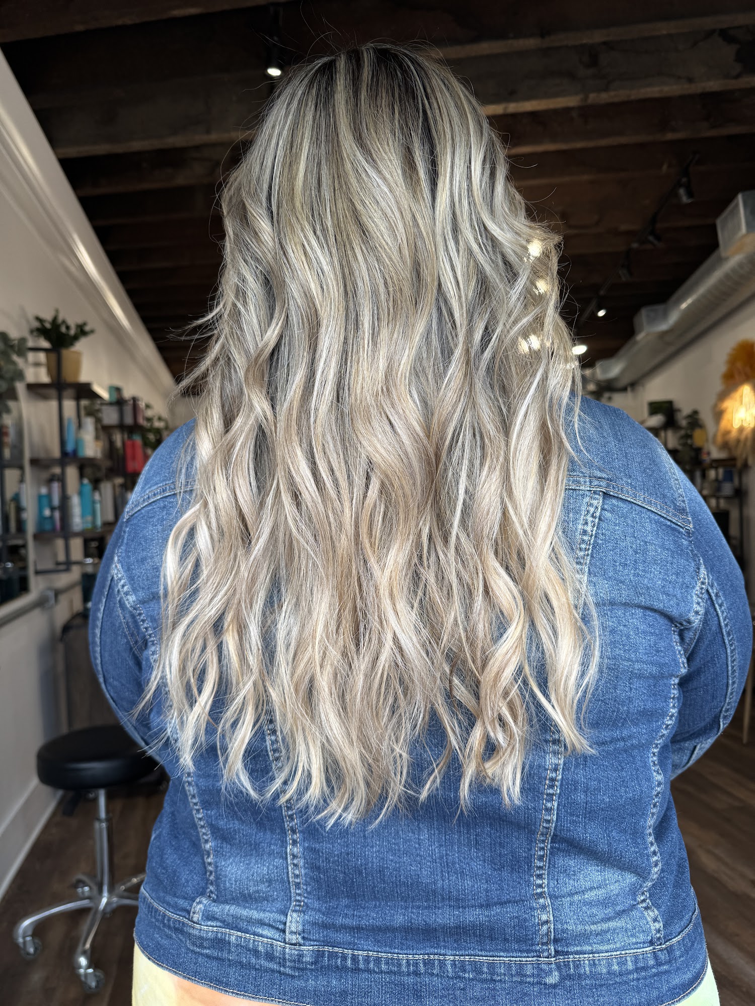 Chic by Cris 260 Deer Park Ave, Babylon New York 11702