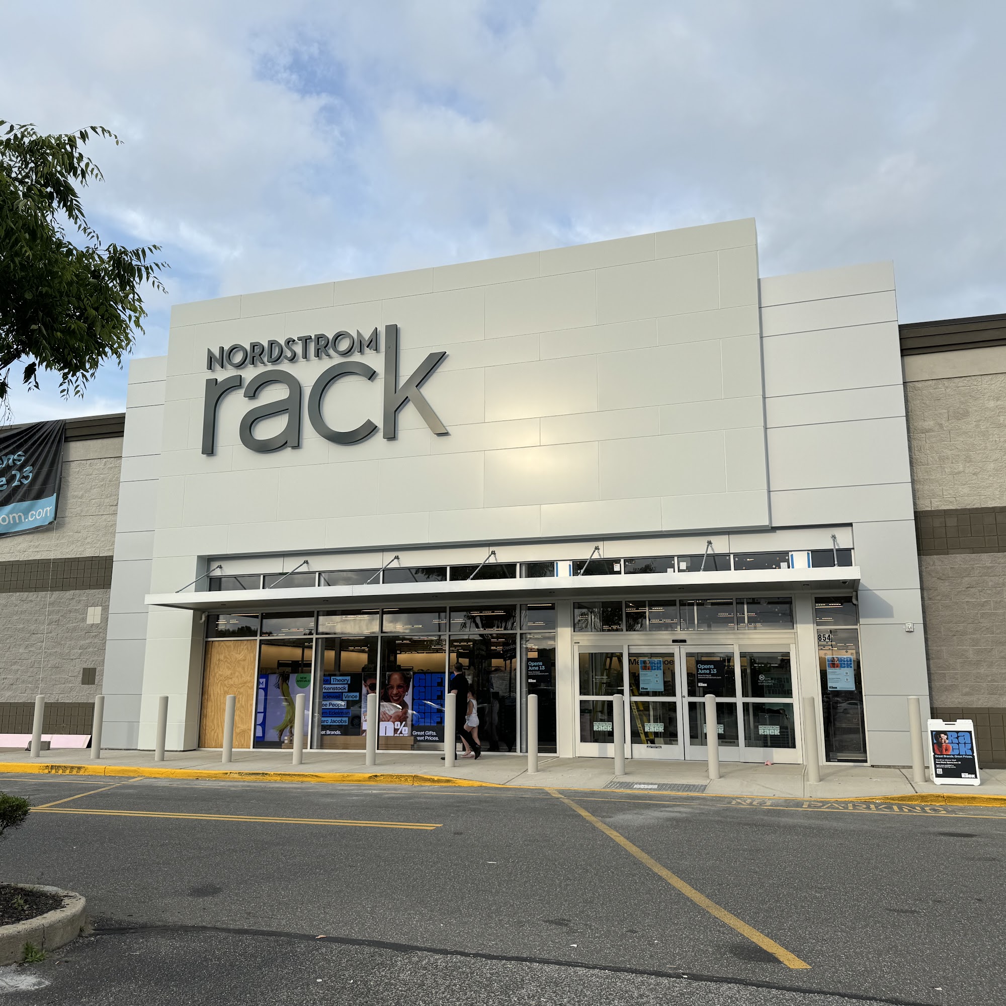 Nordstrom Rack Bay Shore