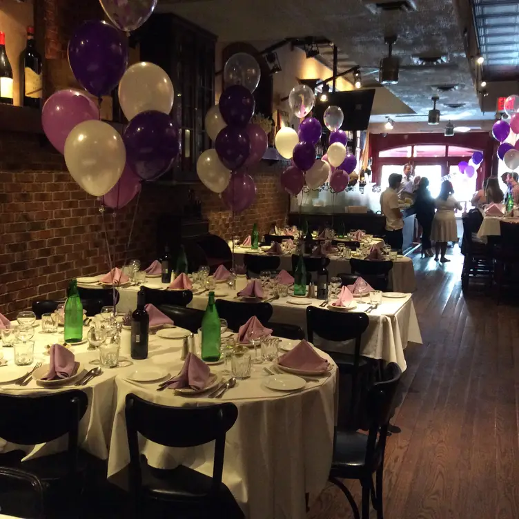 Photo credit: opentable