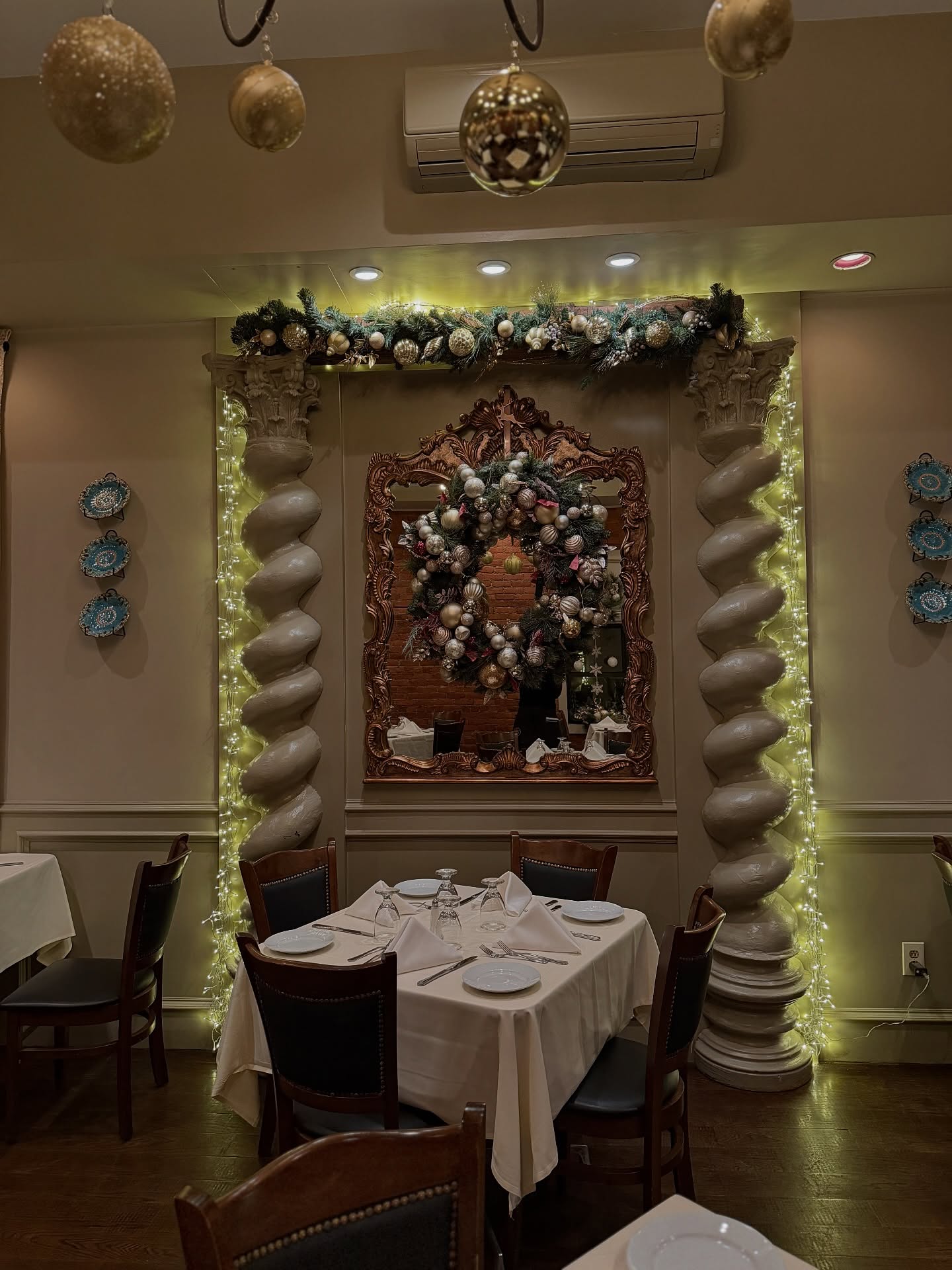 Brother's Trattoria Beacon