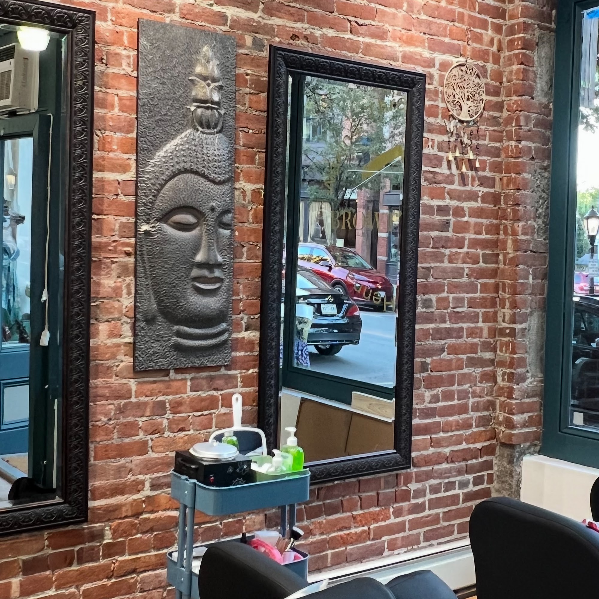 178-Browtique 178 Main St, Beacon New York 12508