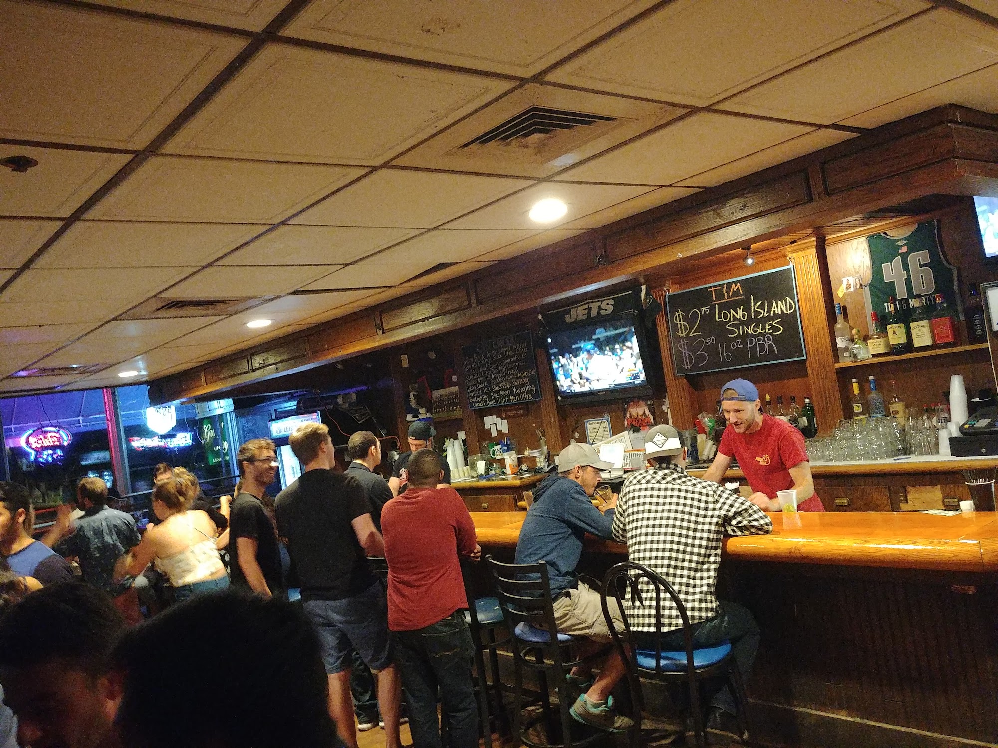 Tom & Marty's Town House Menu