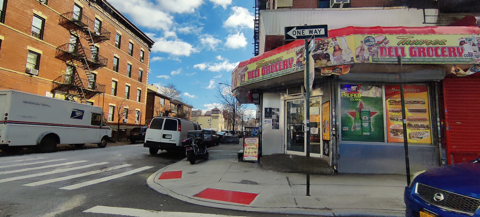 Tavarez Deli Grocery Bronx