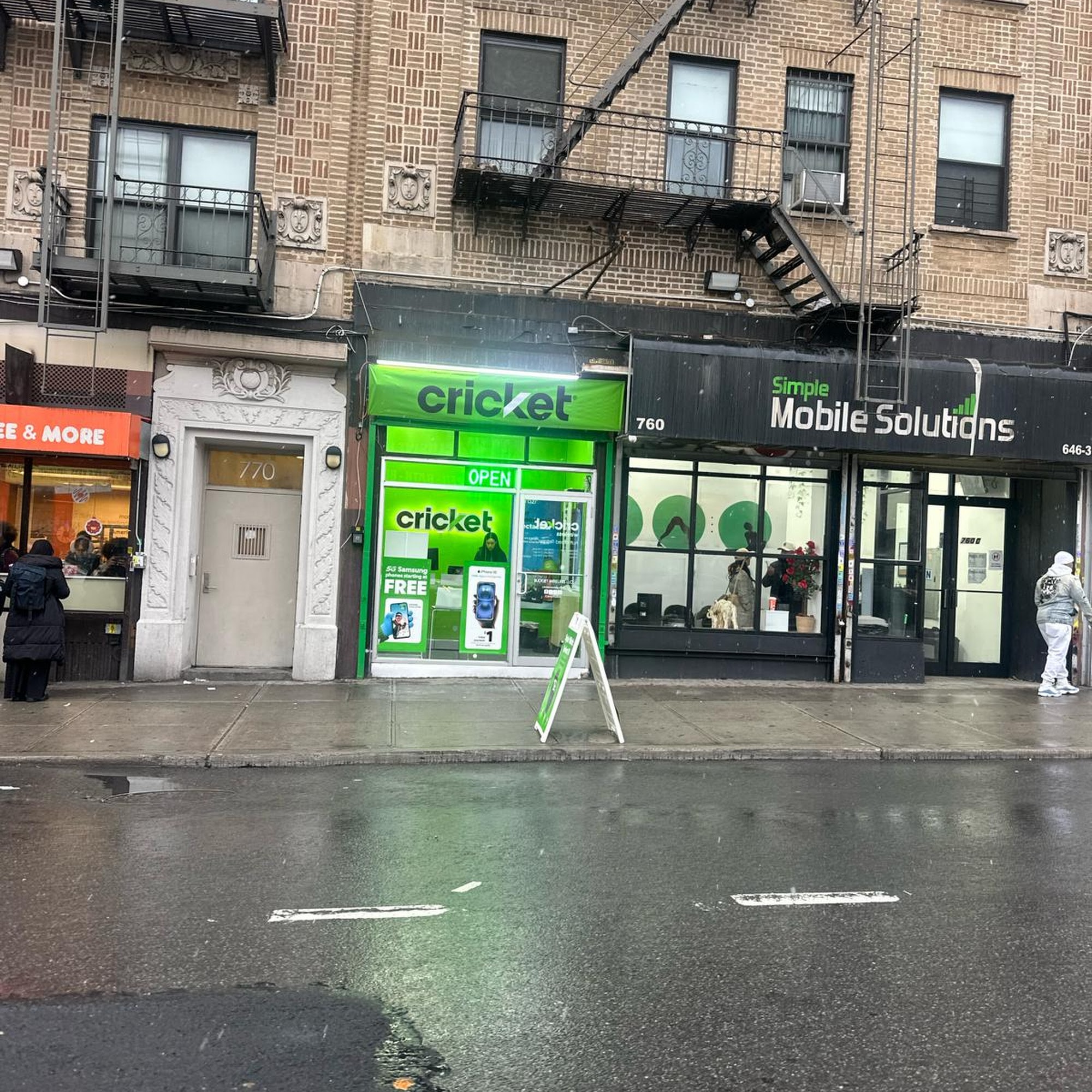 Cricket Wireless Authorized Retailer Bronx